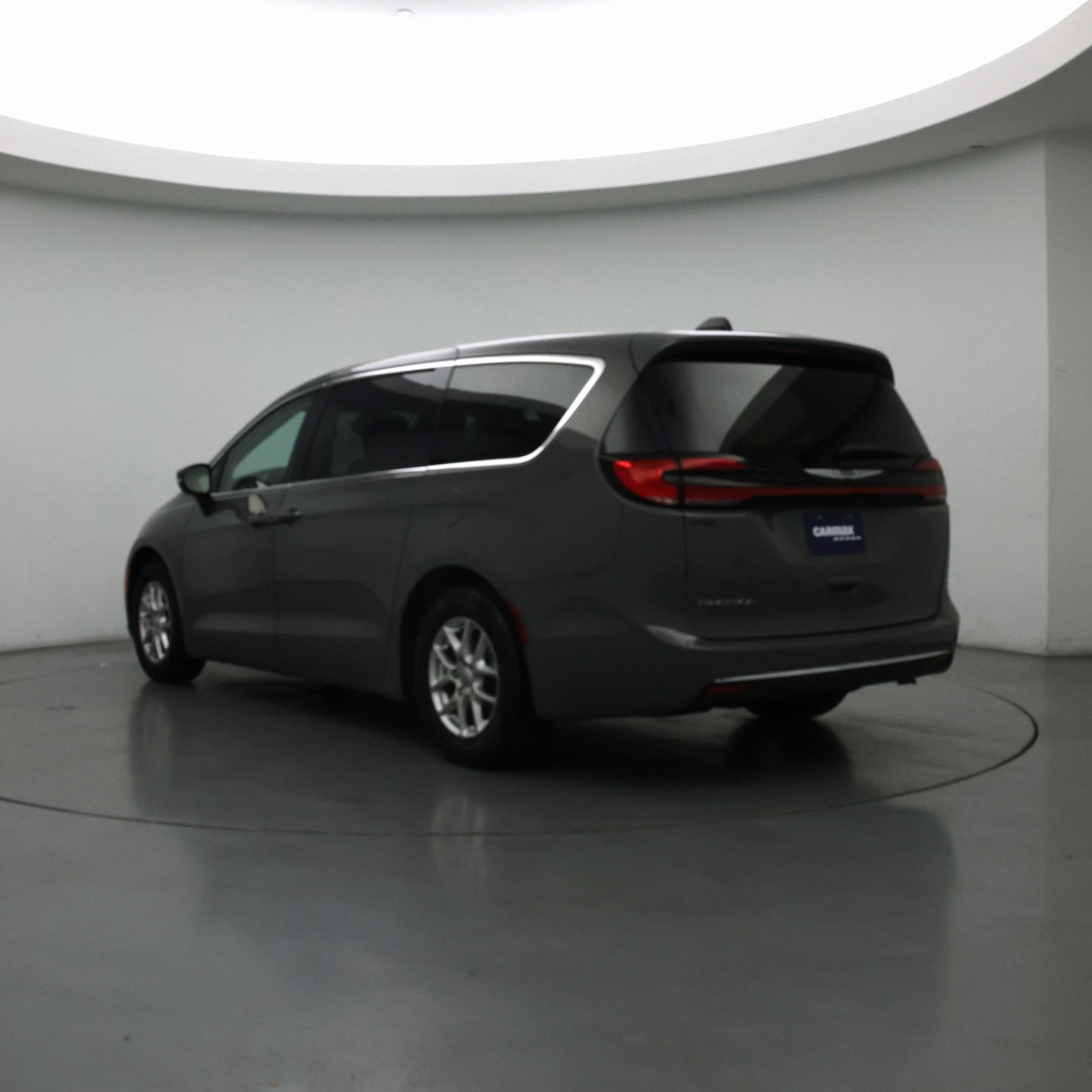 Thumbnail: 2023 Chrysler Pacifica - 2