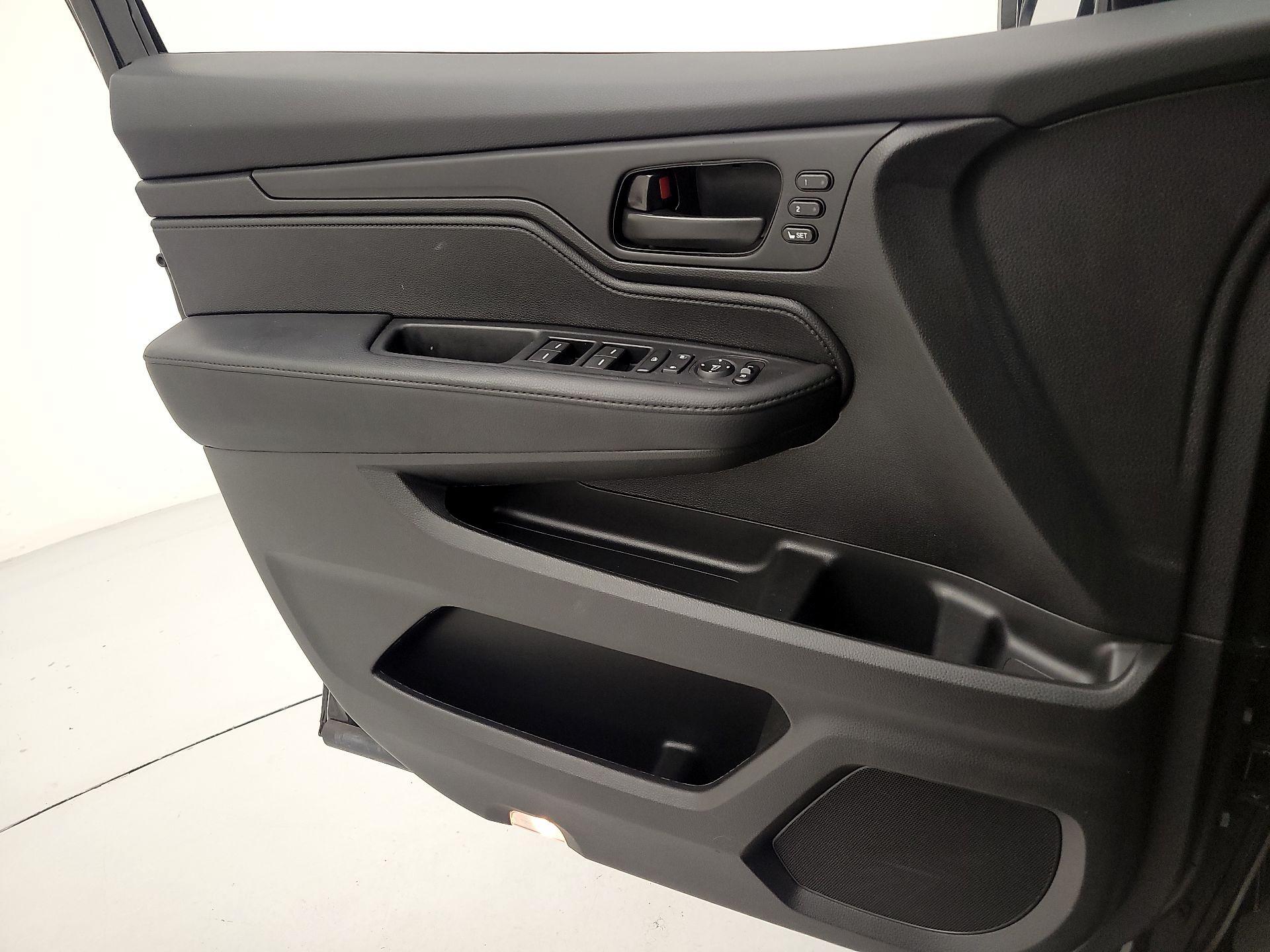 Thumbnail: 2025 Honda Odyssey - 12