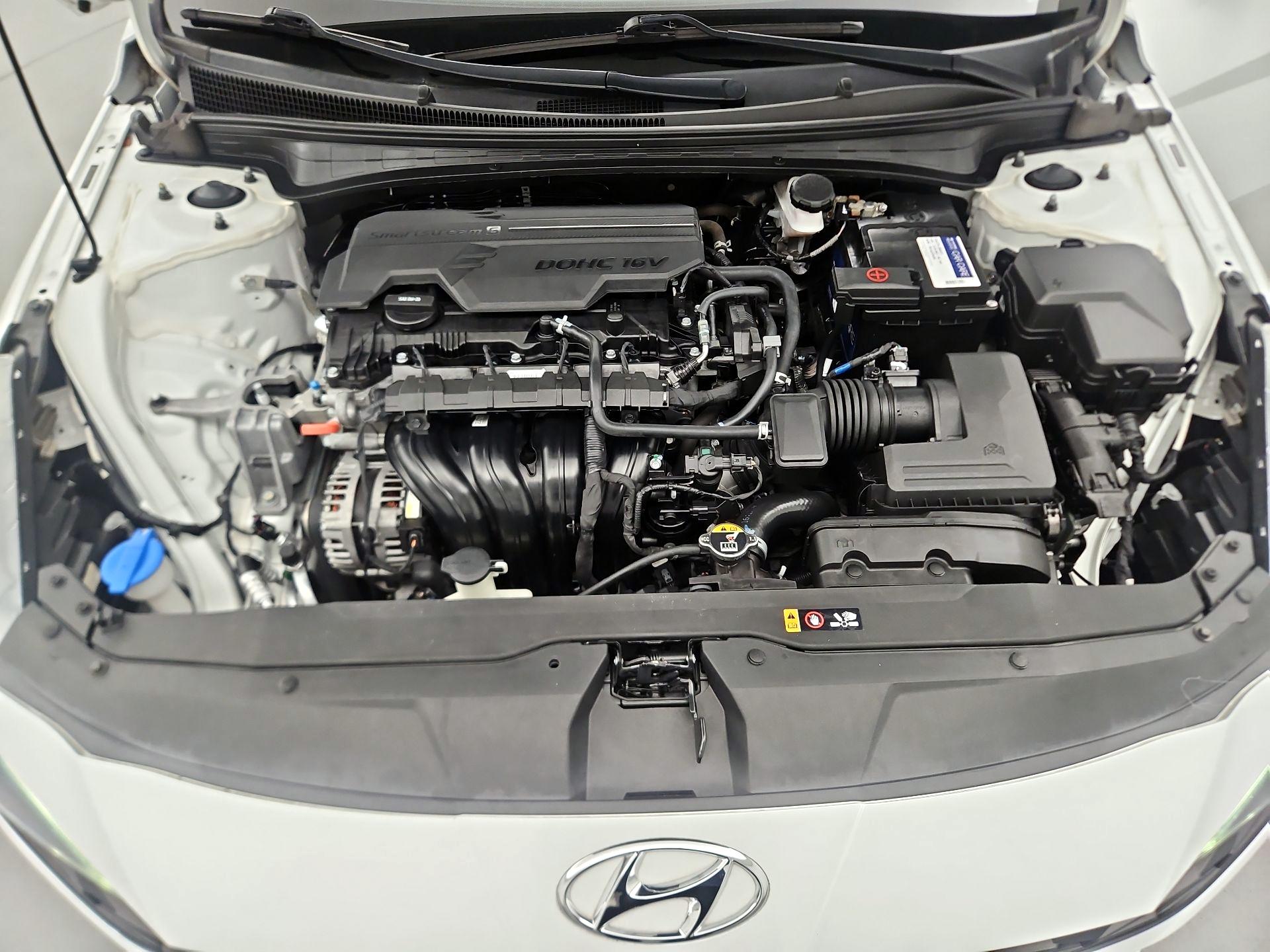 Thumbnail: 2021 Hyundai Elantra - 19