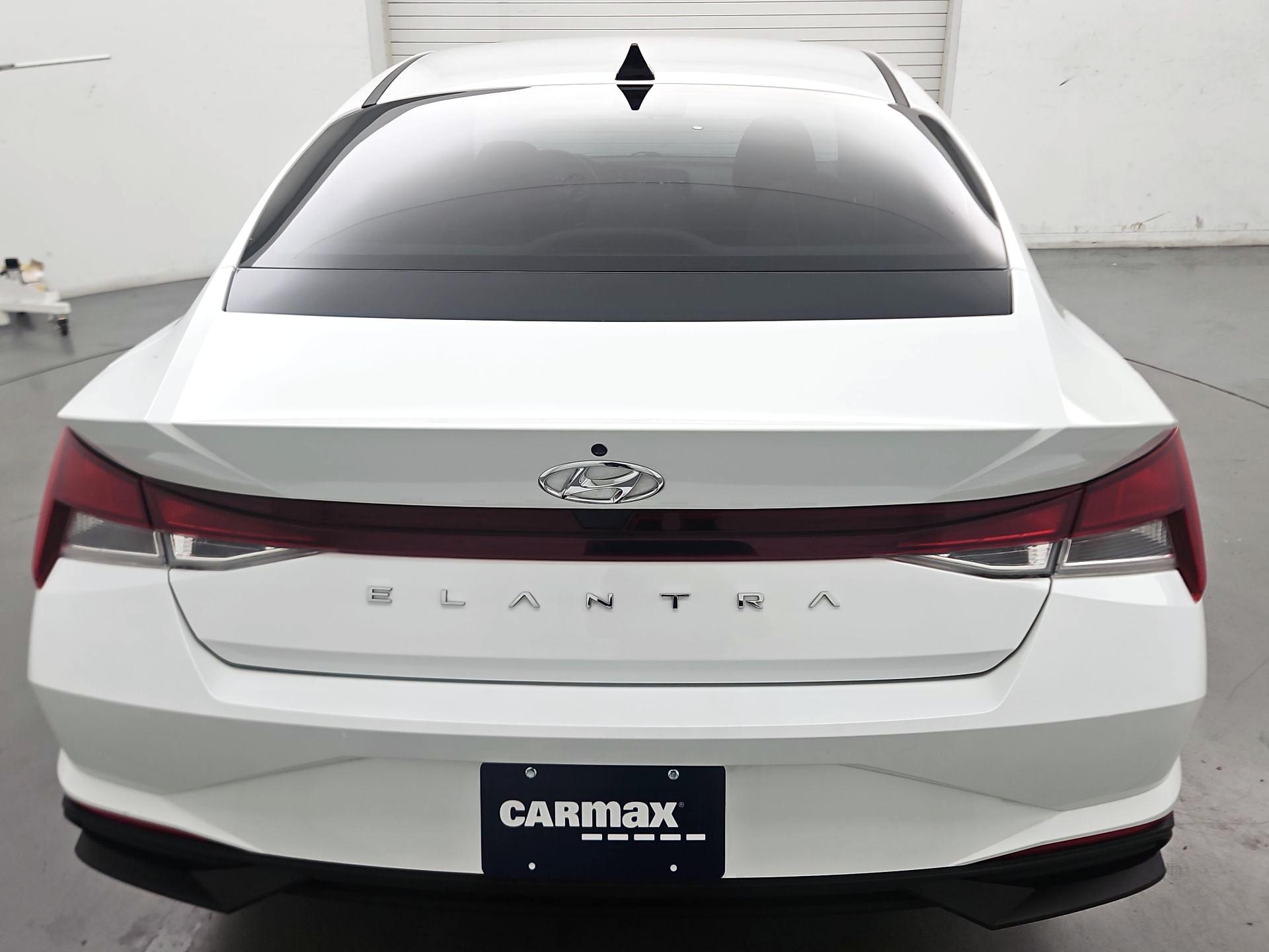 Thumbnail: 2021 Hyundai Elantra - 6