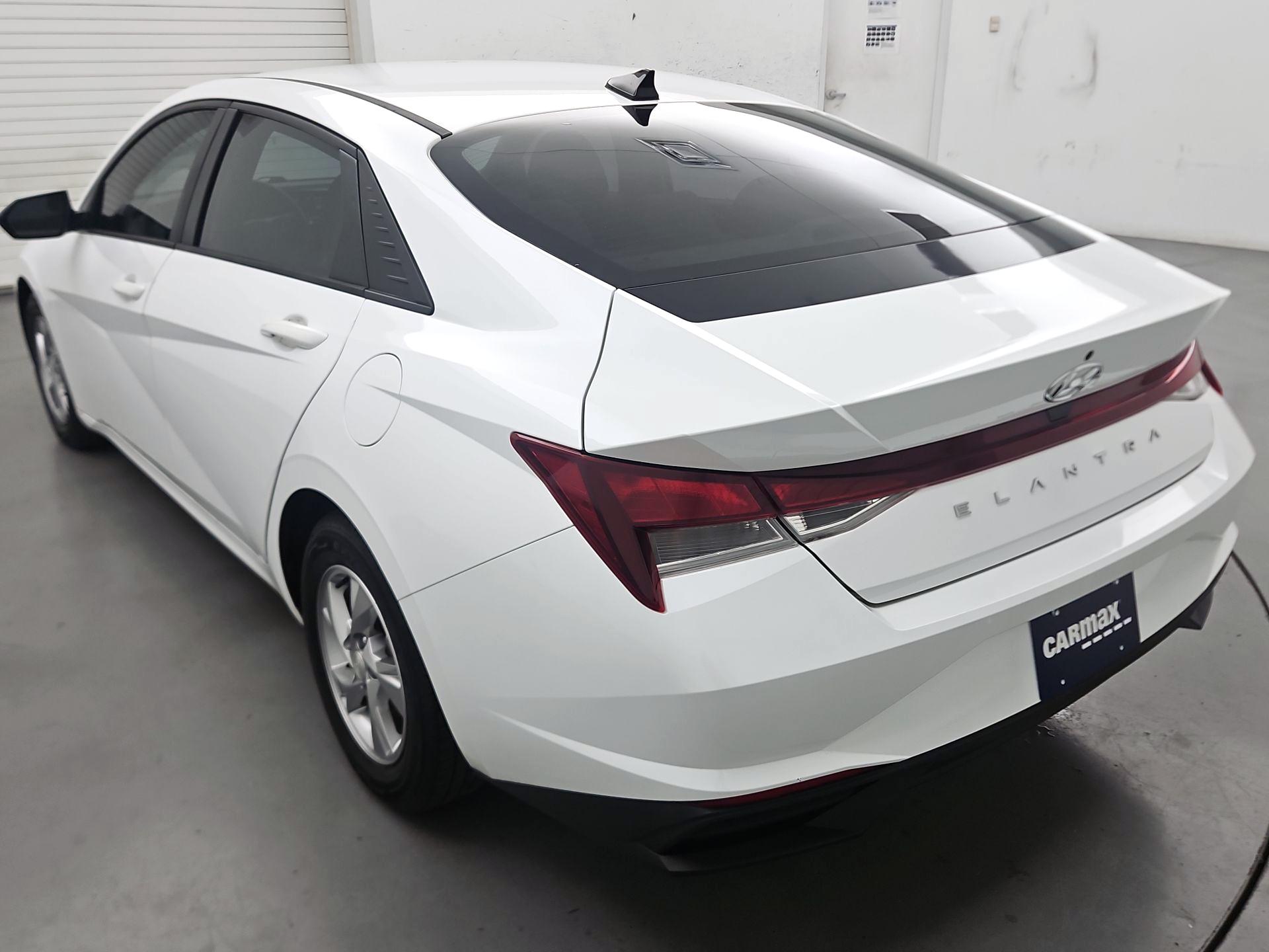 Thumbnail: 2021 Hyundai Elantra - 7