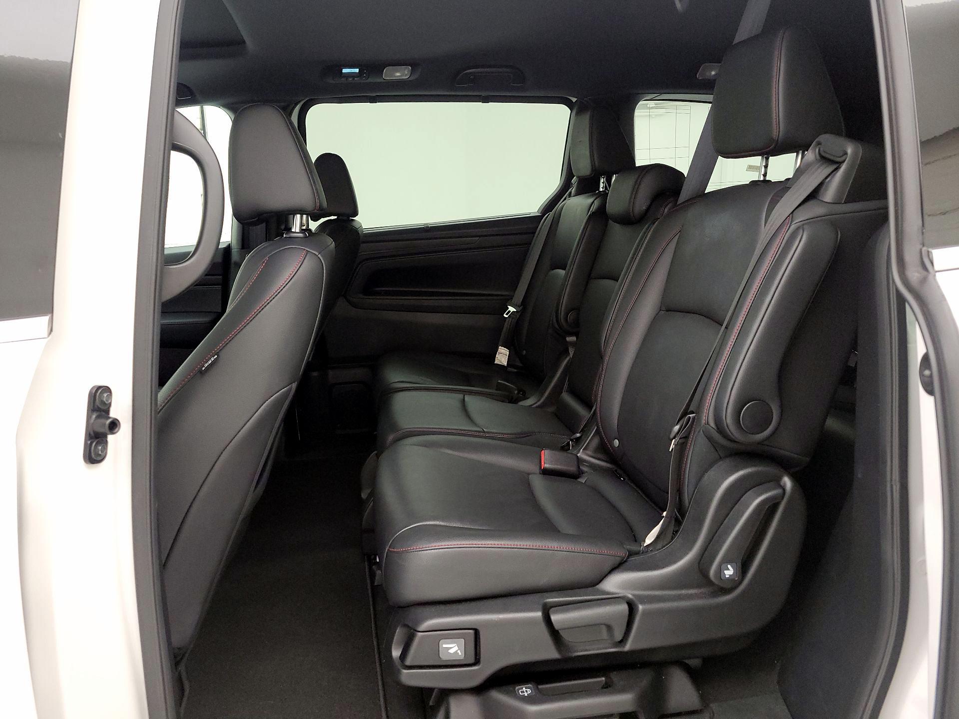 Thumbnail: 2025 Honda Odyssey - 19