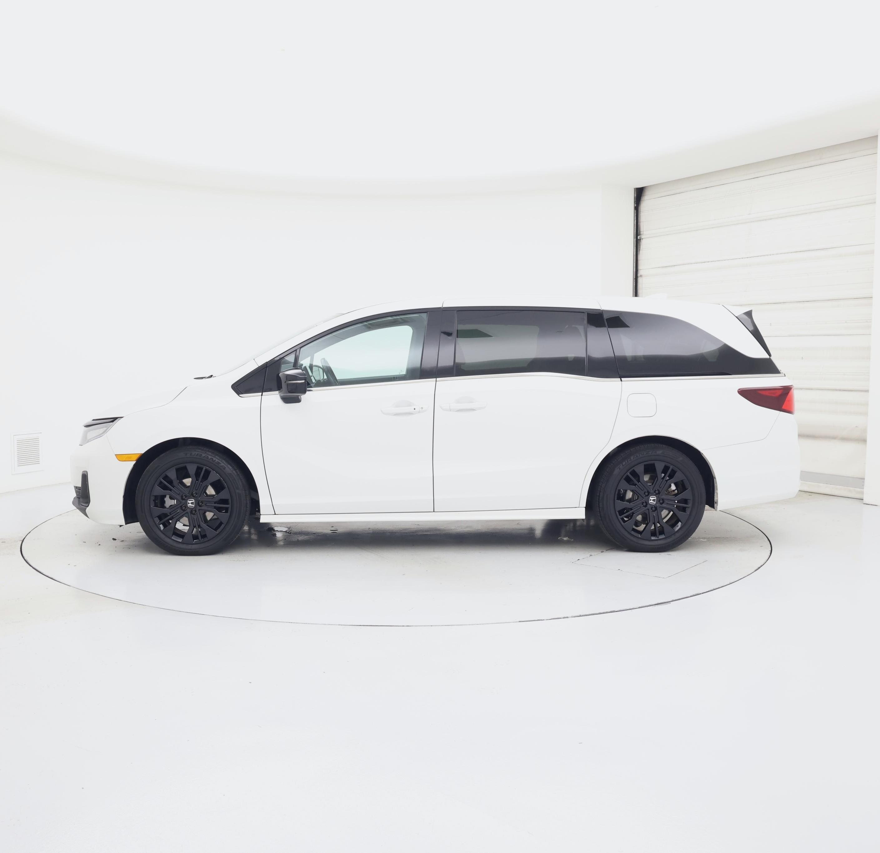 Thumbnail: 2025 Honda Odyssey - 3