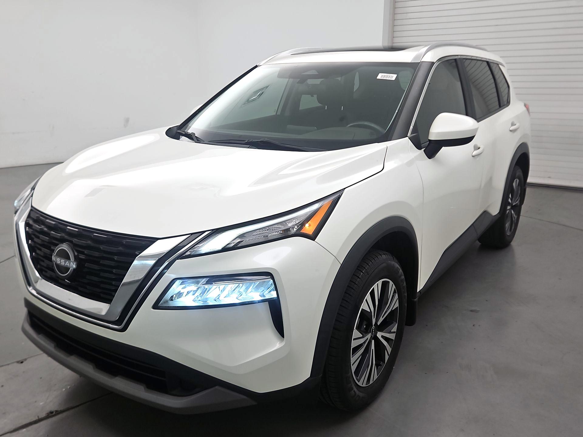 Thumbnail: 2023 Nissan Rogue - 3