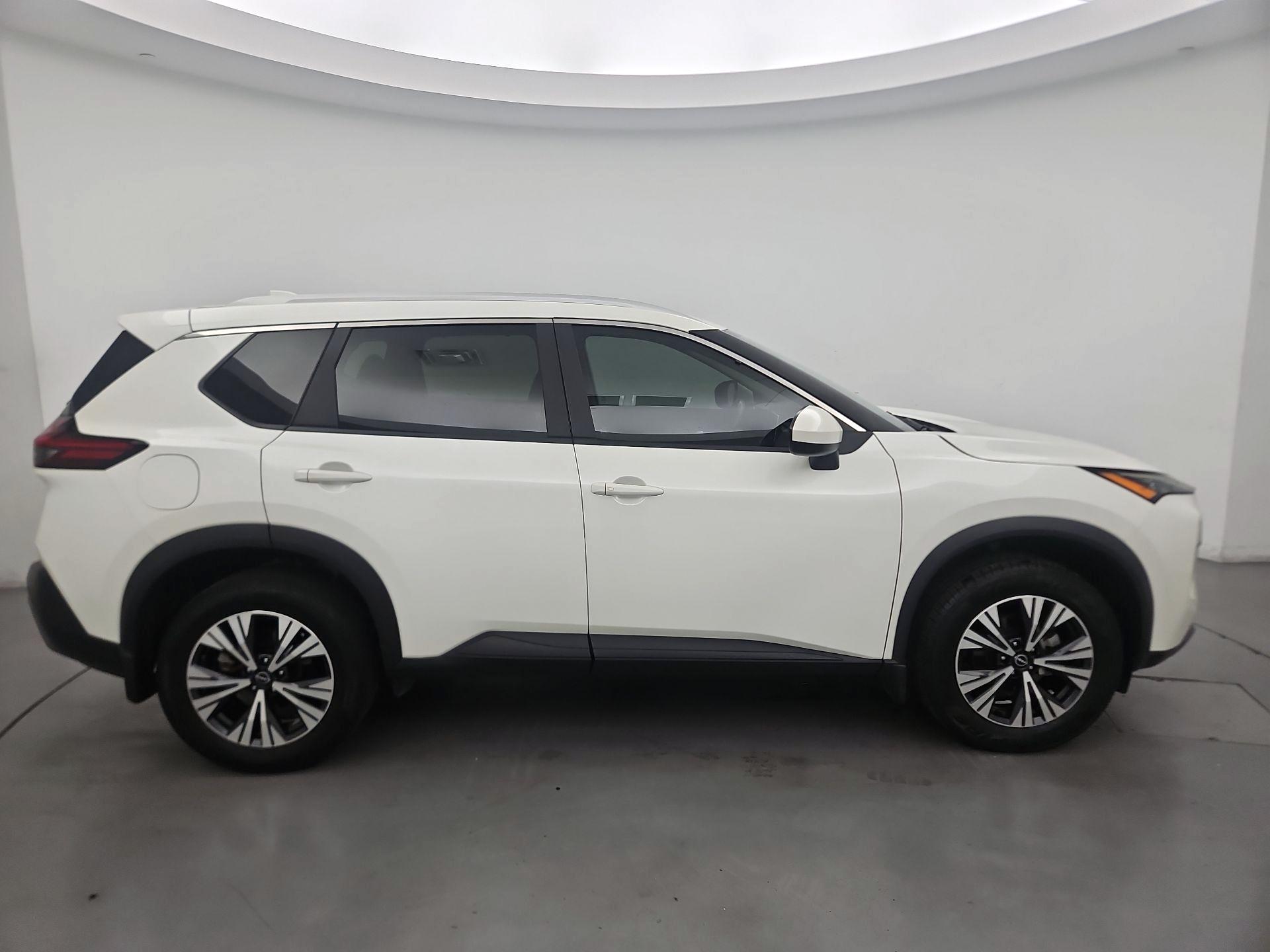 Thumbnail: 2023 Nissan Rogue - 4