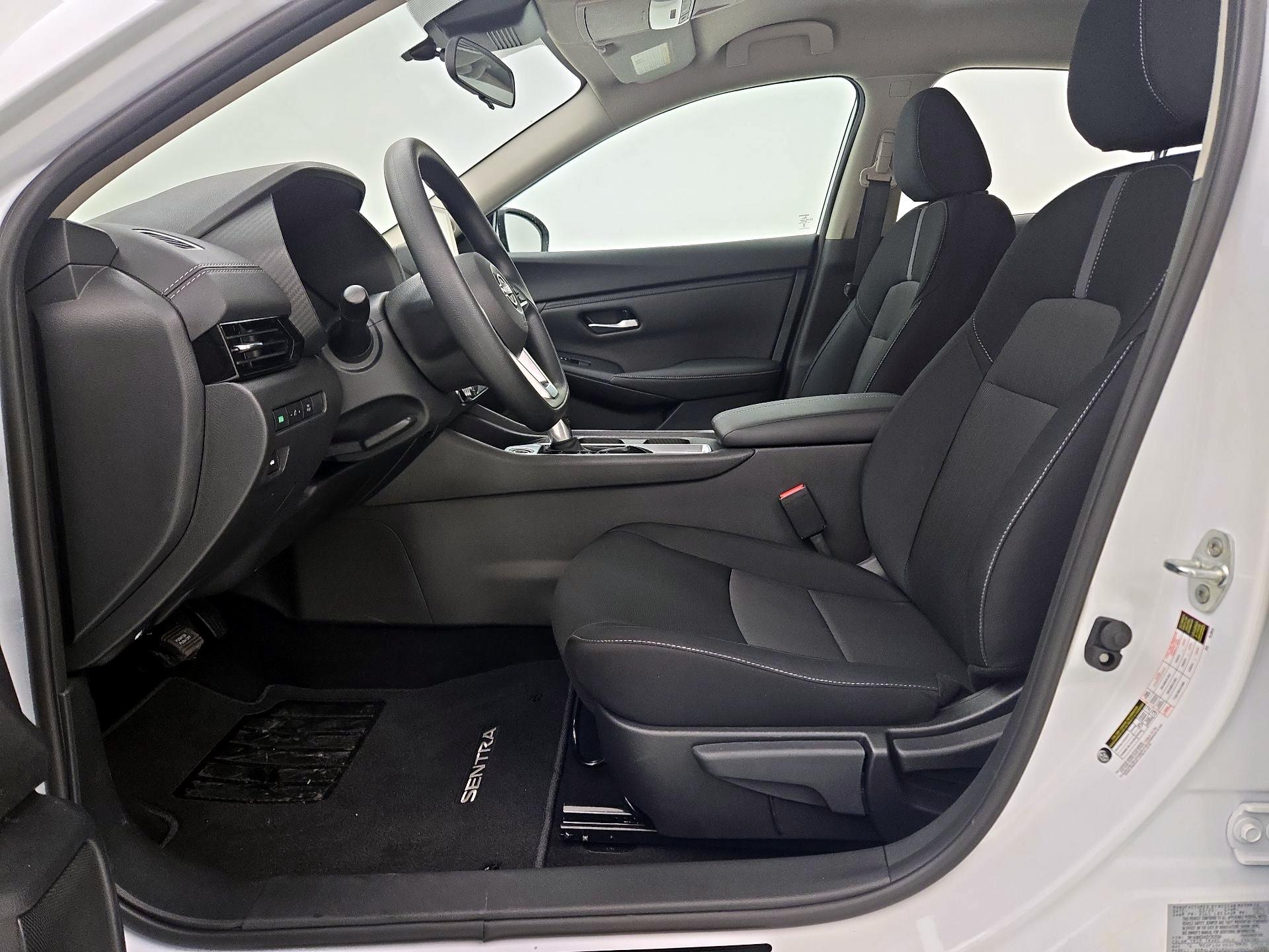 Thumbnail: 2025 Nissan Sentra - 11