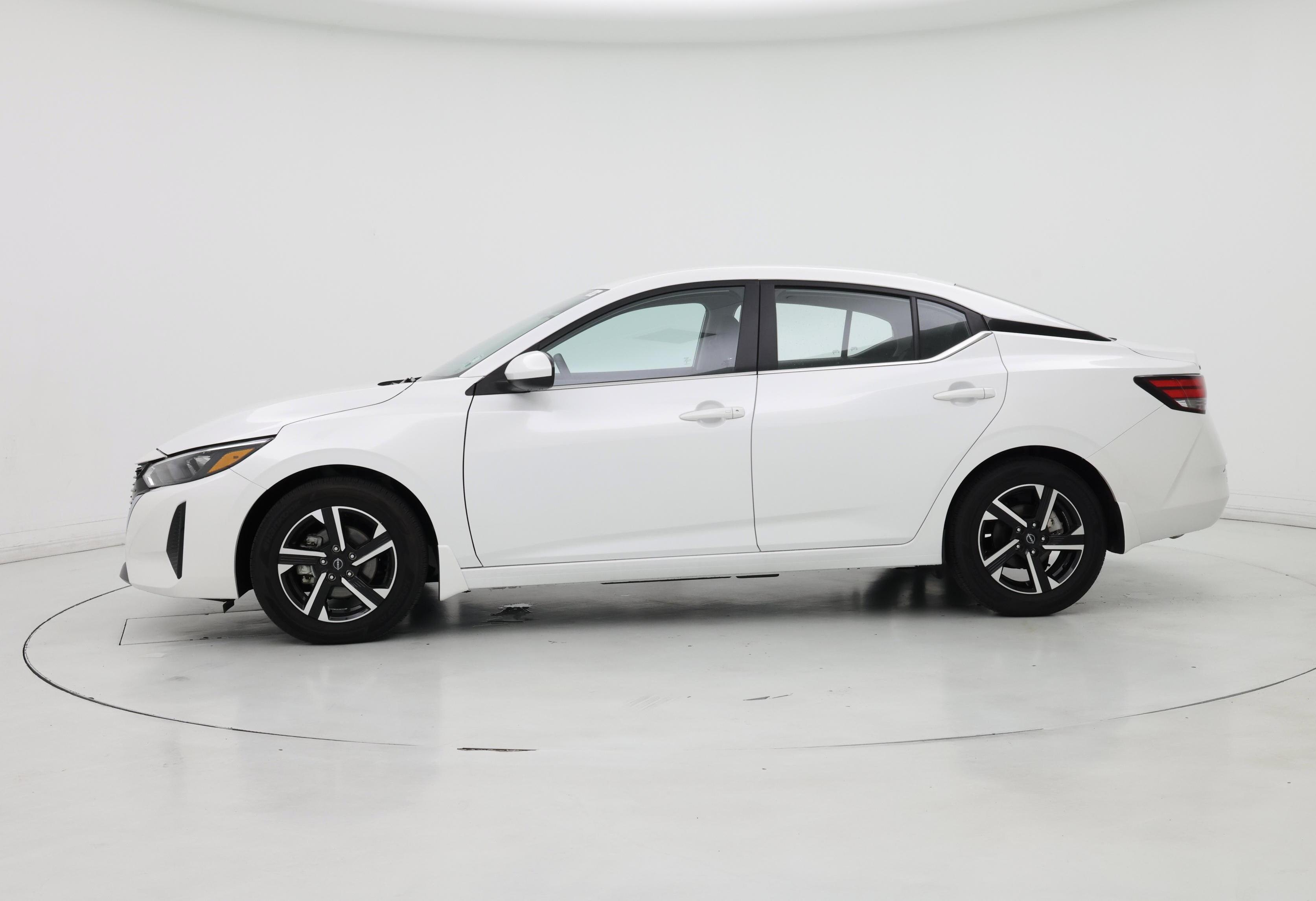Thumbnail: 2025 Nissan Sentra - 3