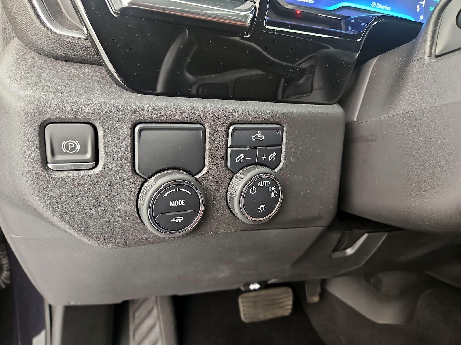 2023 Chevrolet Silverado 1500 LT - Photo 14