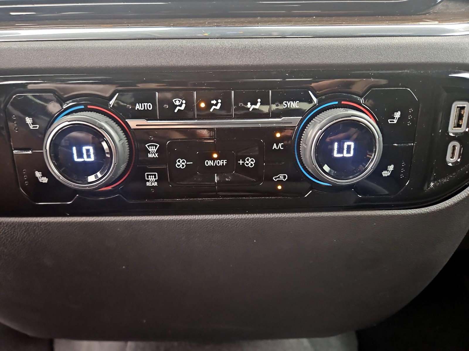 2023 Chevrolet Silverado 1500 LT - Photo 17