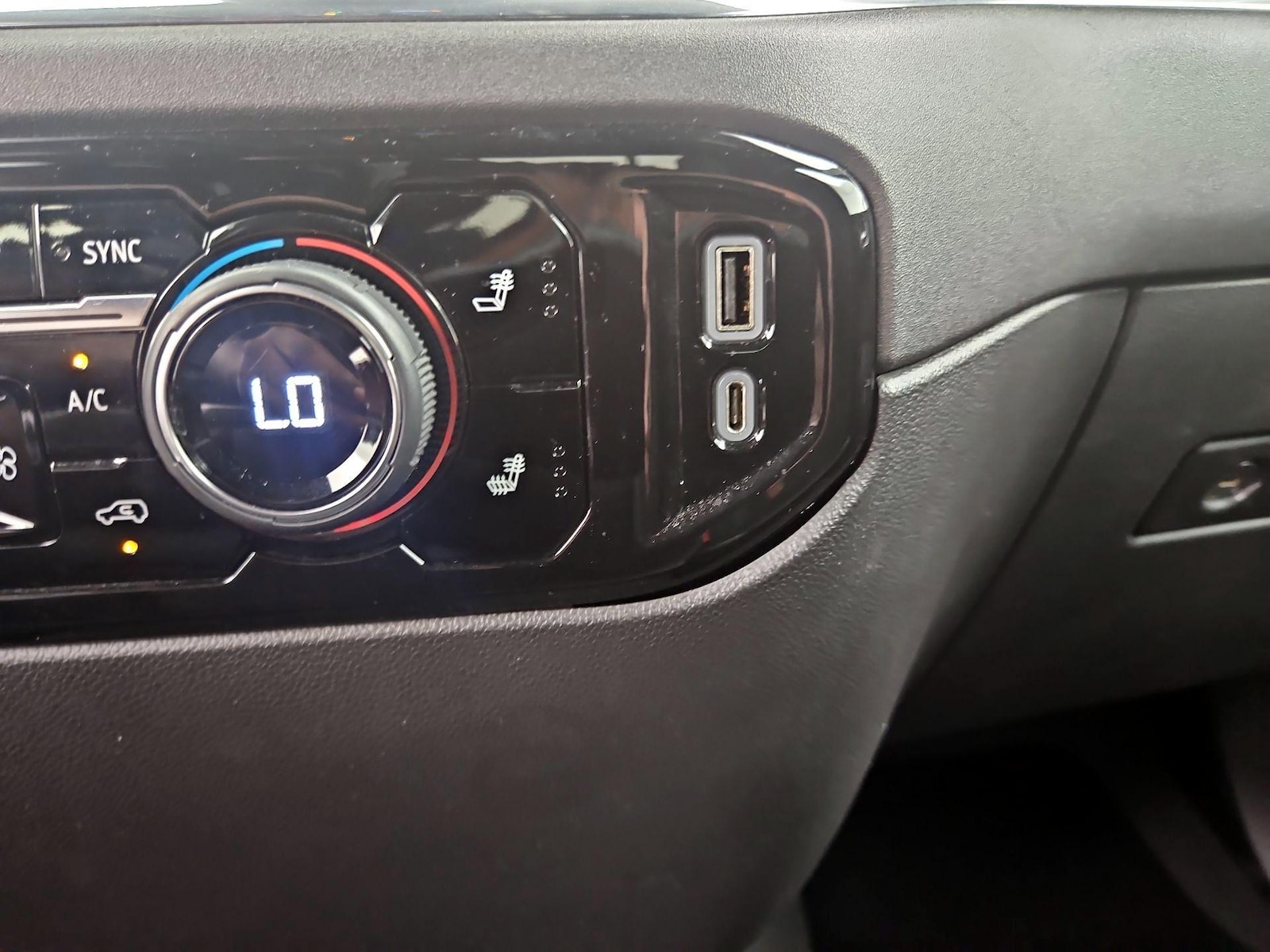 2023 Chevrolet Silverado 1500 LT - Photo 19