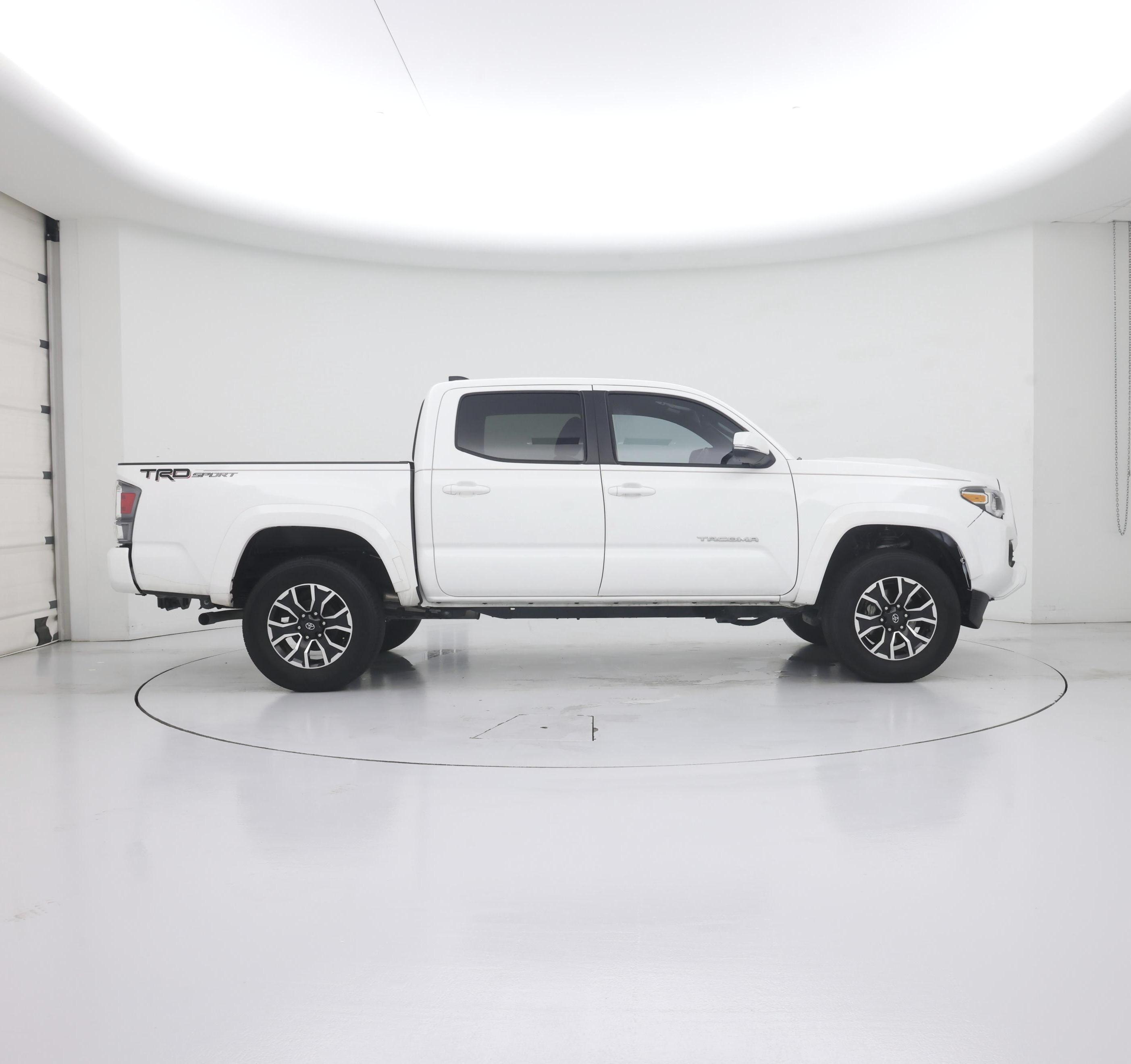 Thumbnail: 2023 Toyota Tacoma - 7