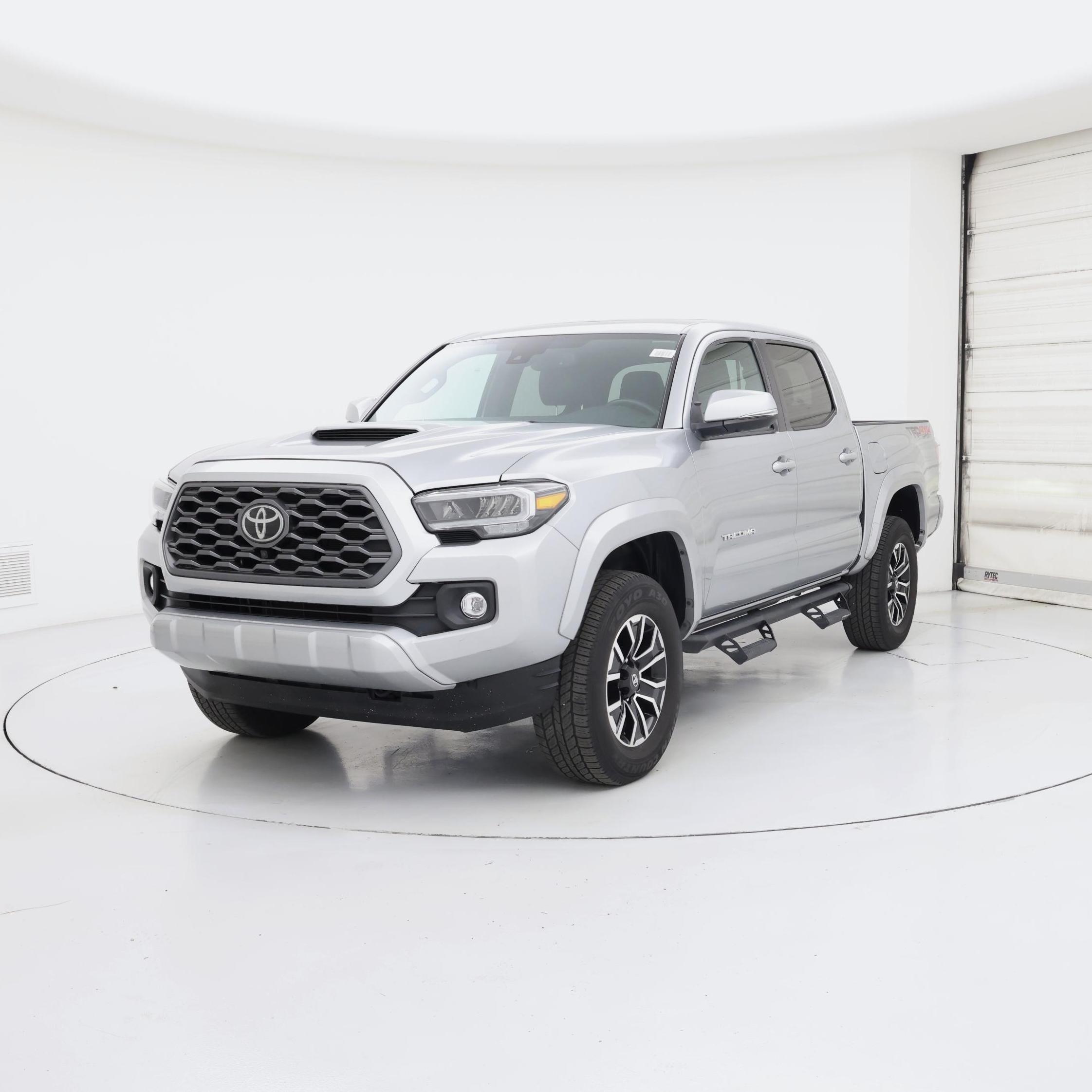 Thumbnail: 2023 Toyota Tacoma - 4