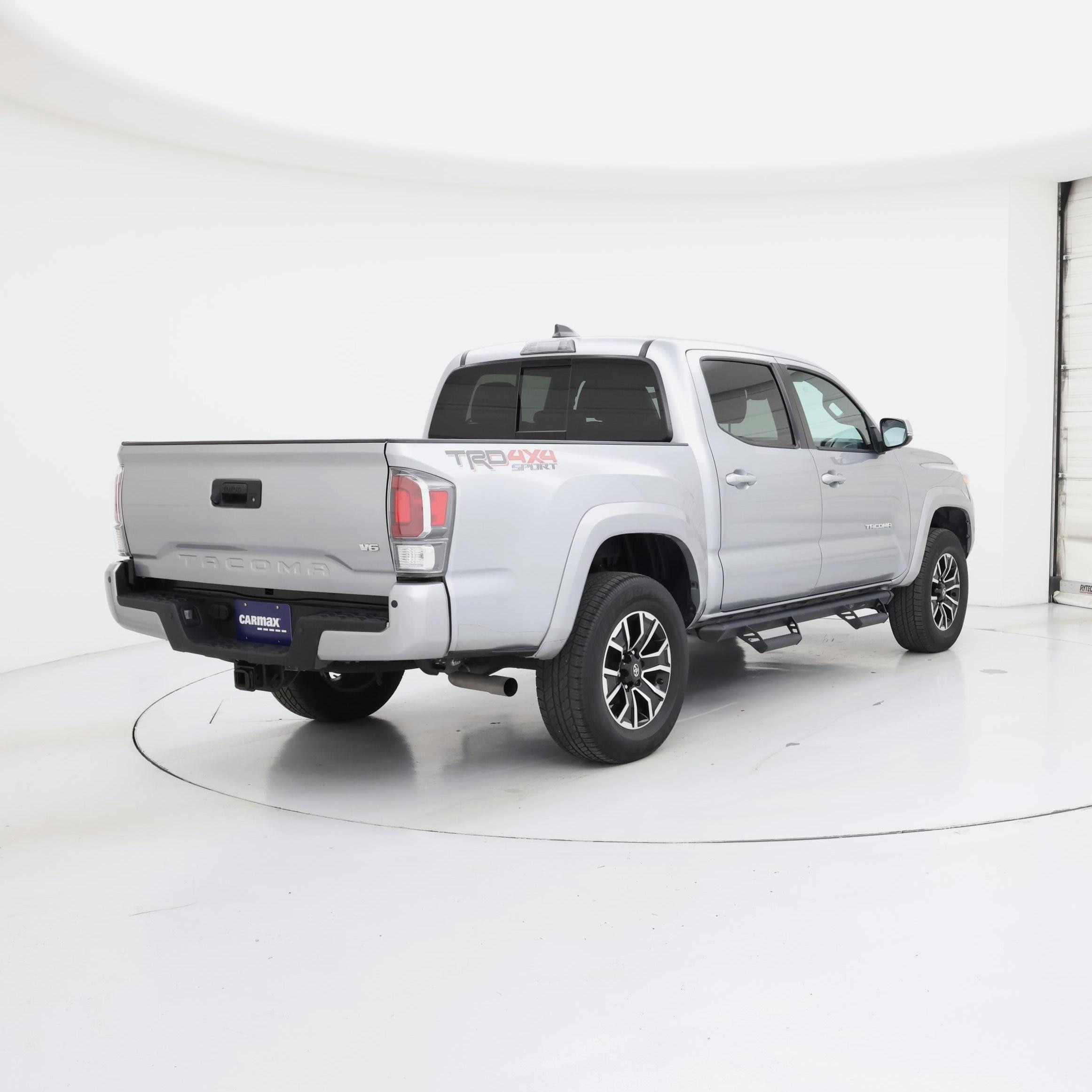 Thumbnail: 2023 Toyota Tacoma - 8