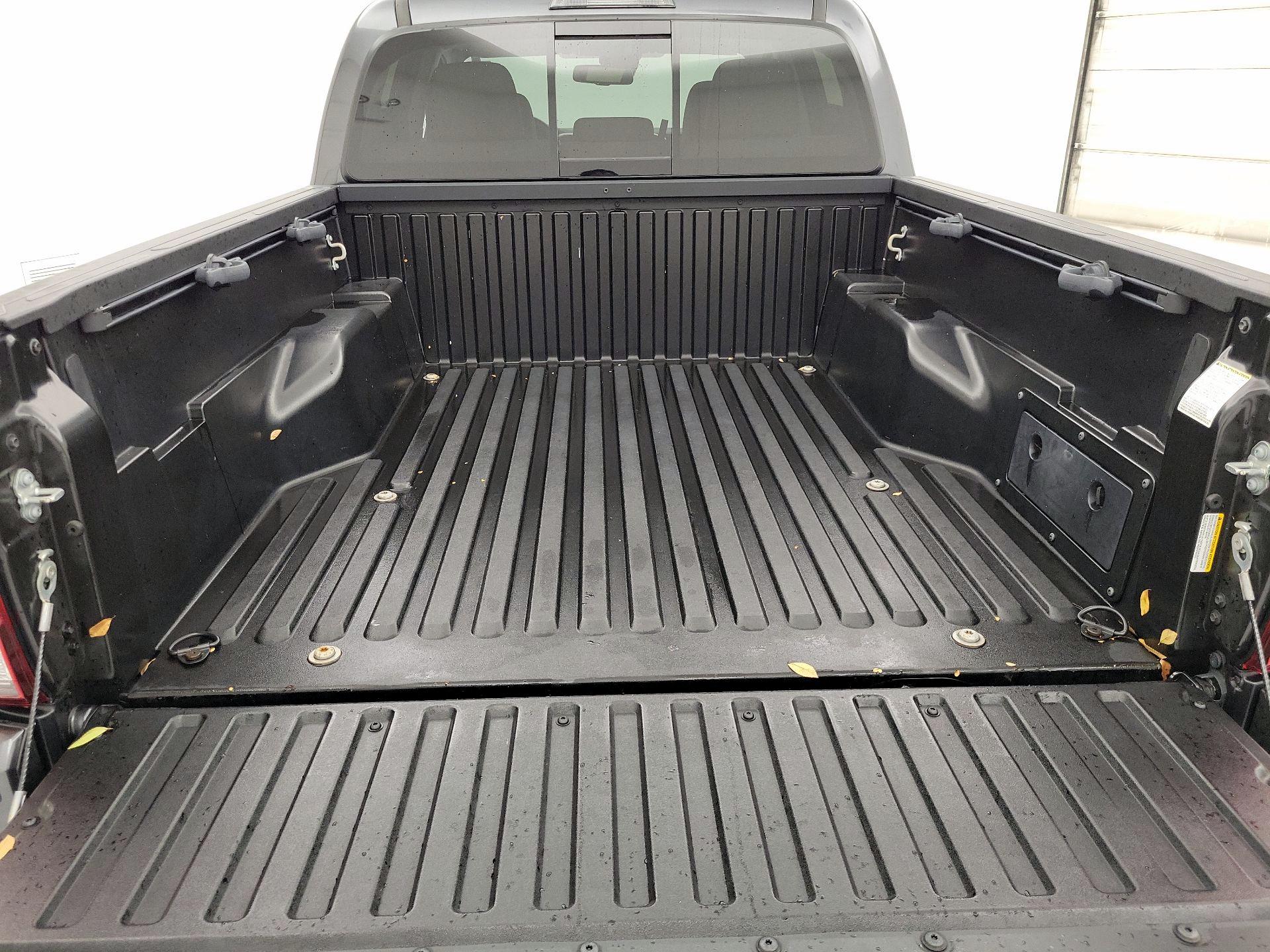 Thumbnail: 2022 Toyota Tacoma - 20