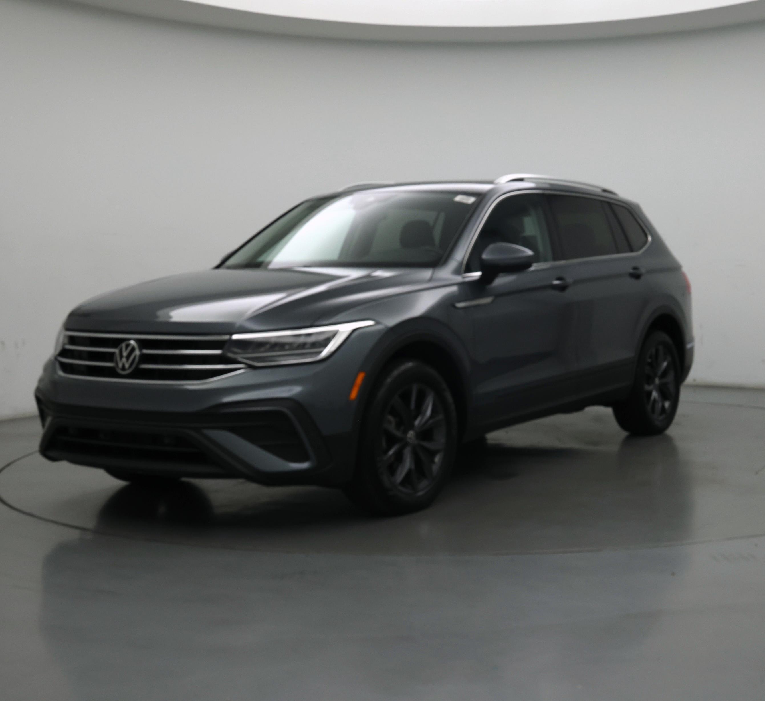 Thumbnail: 2022 Volkswagen Tiguan - 4