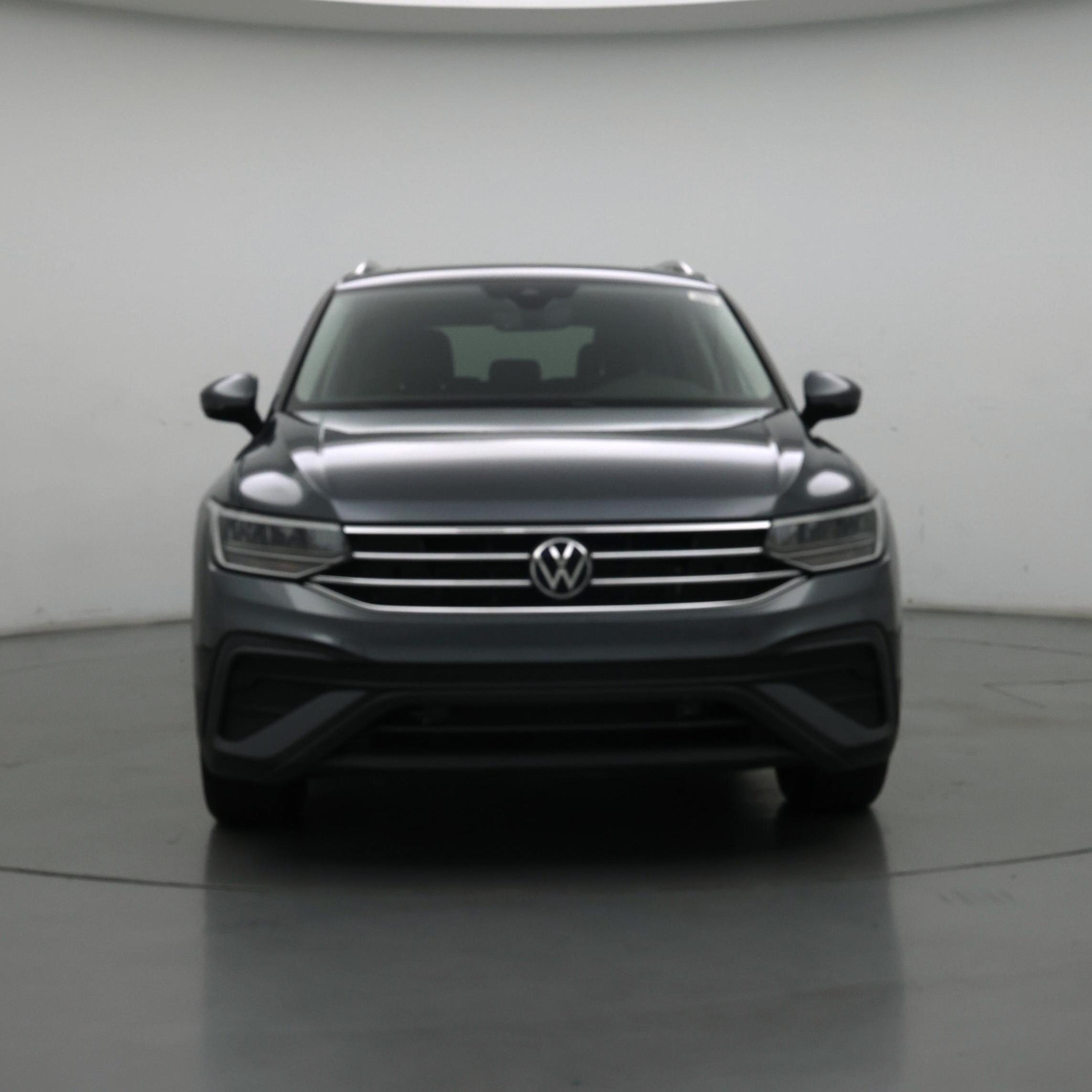 Thumbnail: 2022 Volkswagen Tiguan - 5