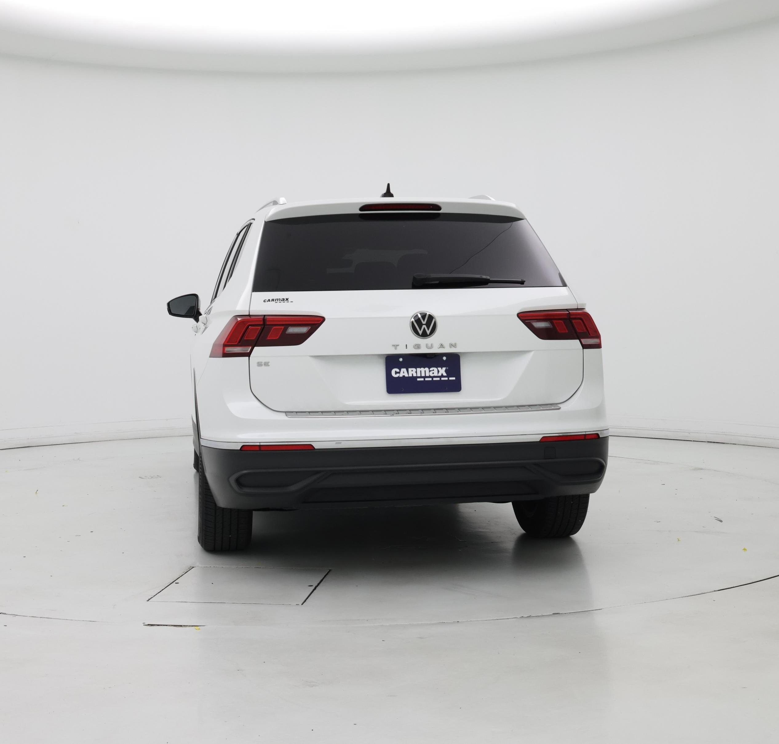 Thumbnail: 2023 Volkswagen Tiguan - 6