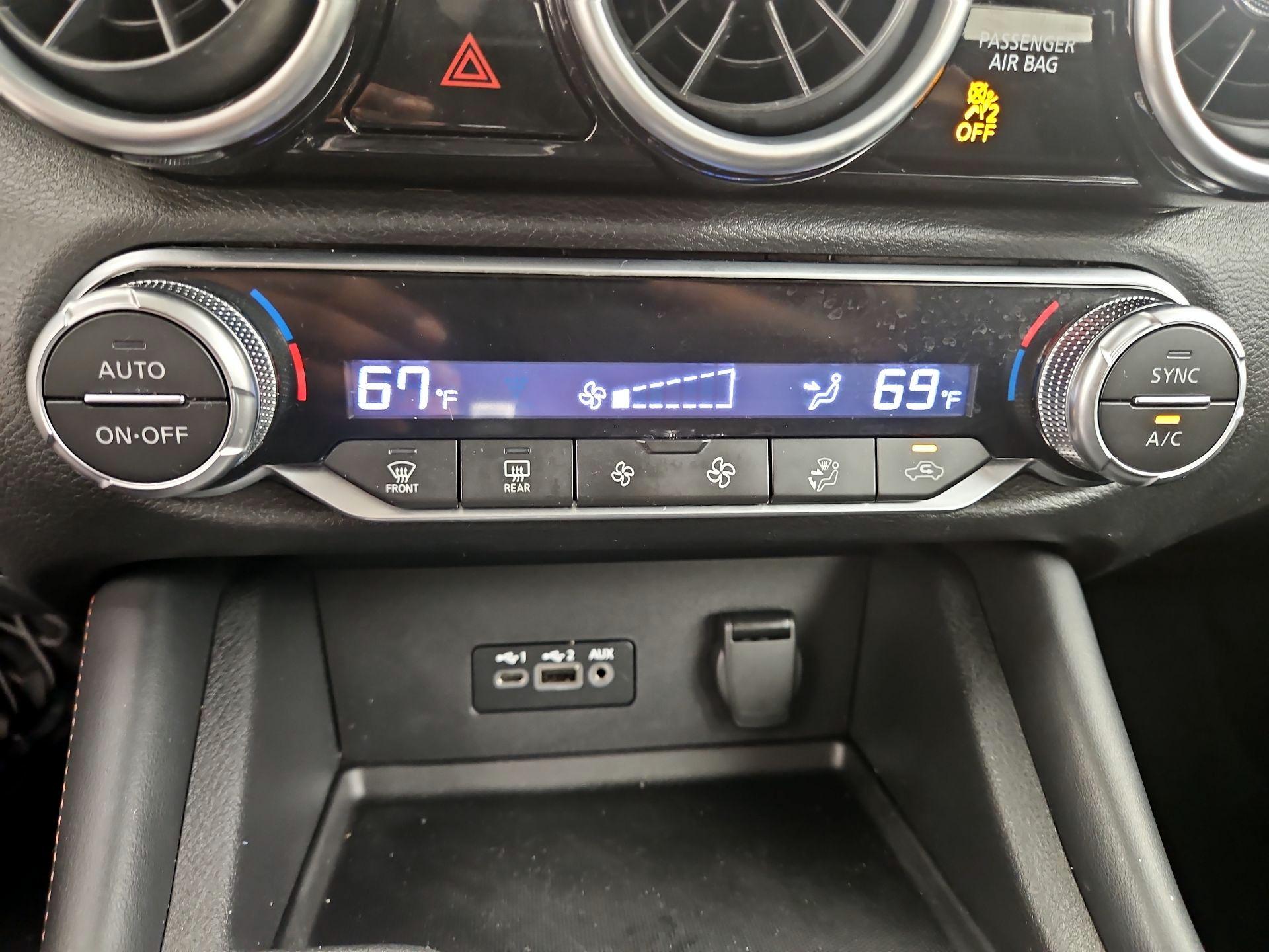 Thumbnail: 2021 Nissan Sentra - 16