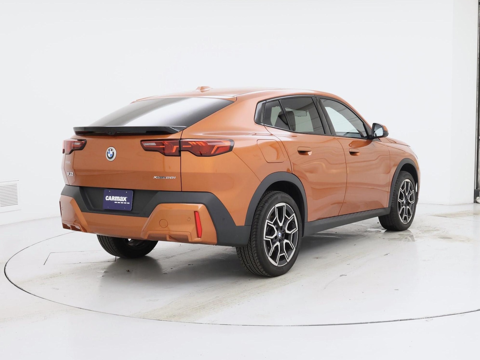 2025 BMW X2 28i - Photo 9