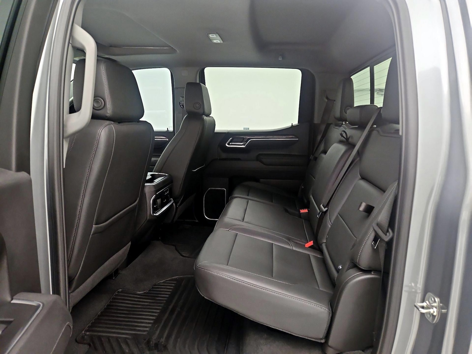 2025 Chevrolet Silverado 1500 LTZ - Photo 21