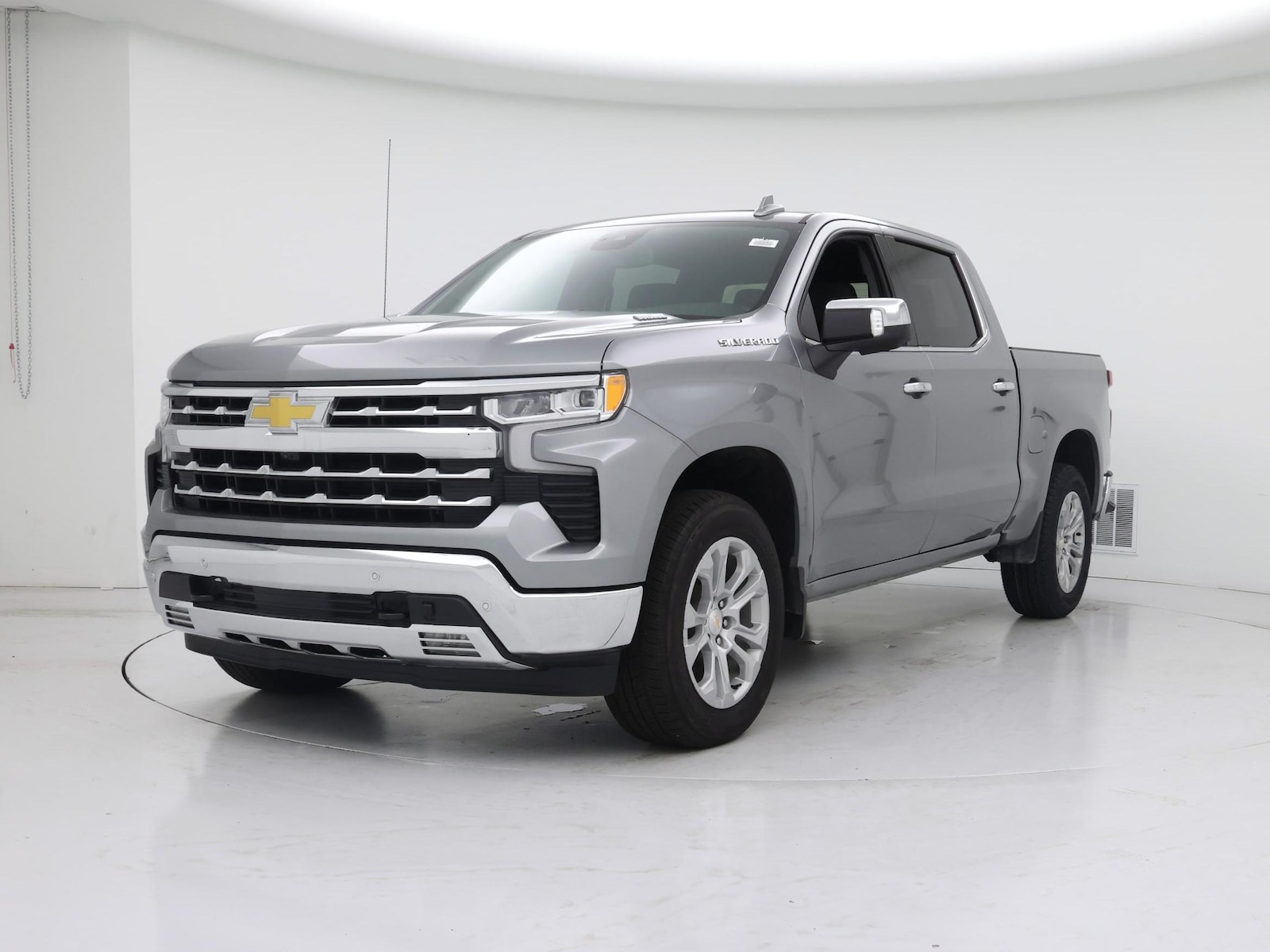 2025 Chevrolet Silverado 1500 LTZ - Photo 5