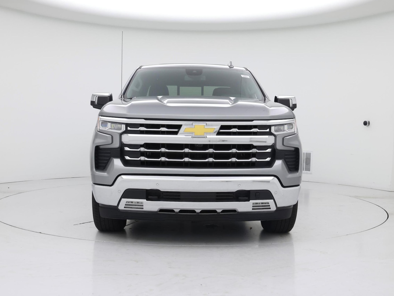 2025 Chevrolet Silverado 1500 LTZ - Photo 6