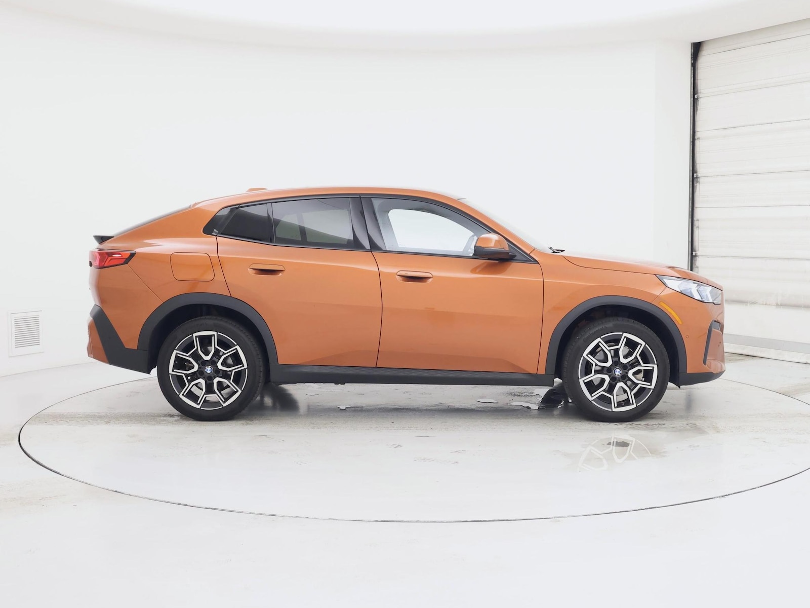 2025 BMW X2 28i - Photo 8