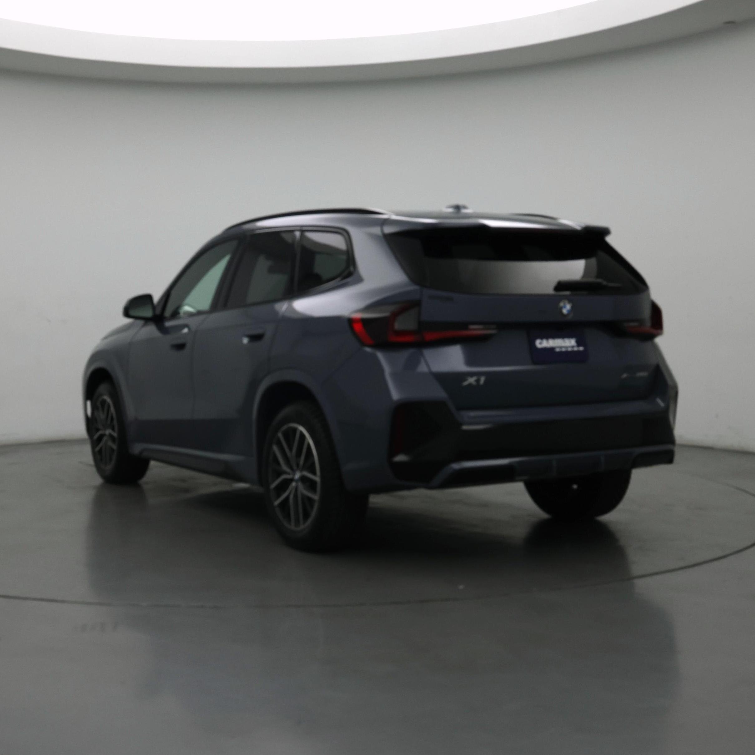 Thumbnail: 2023 BMW X1 - 2