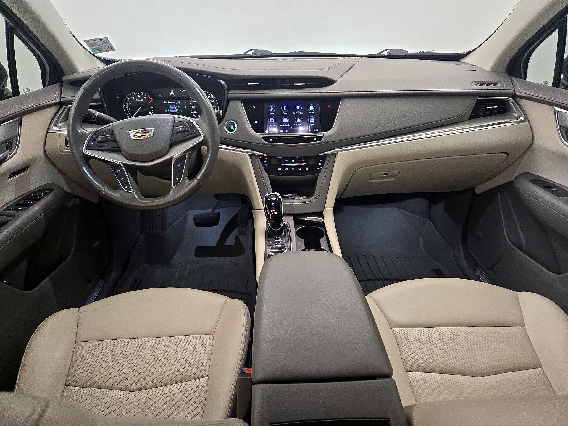 Thumbnail: 2022 Cadillac XT5 - 9