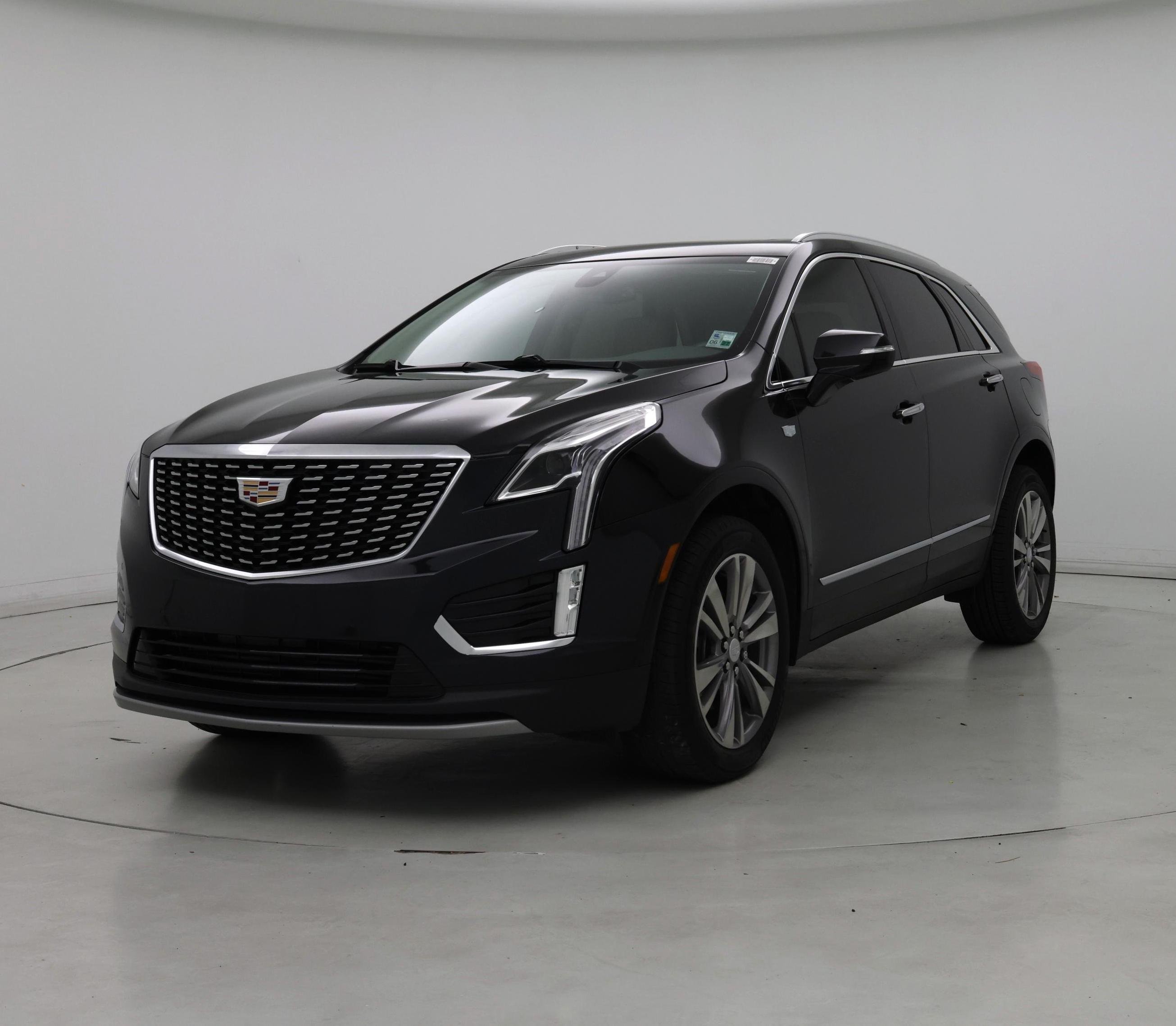 Thumbnail: 2022 Cadillac XT5 - 4