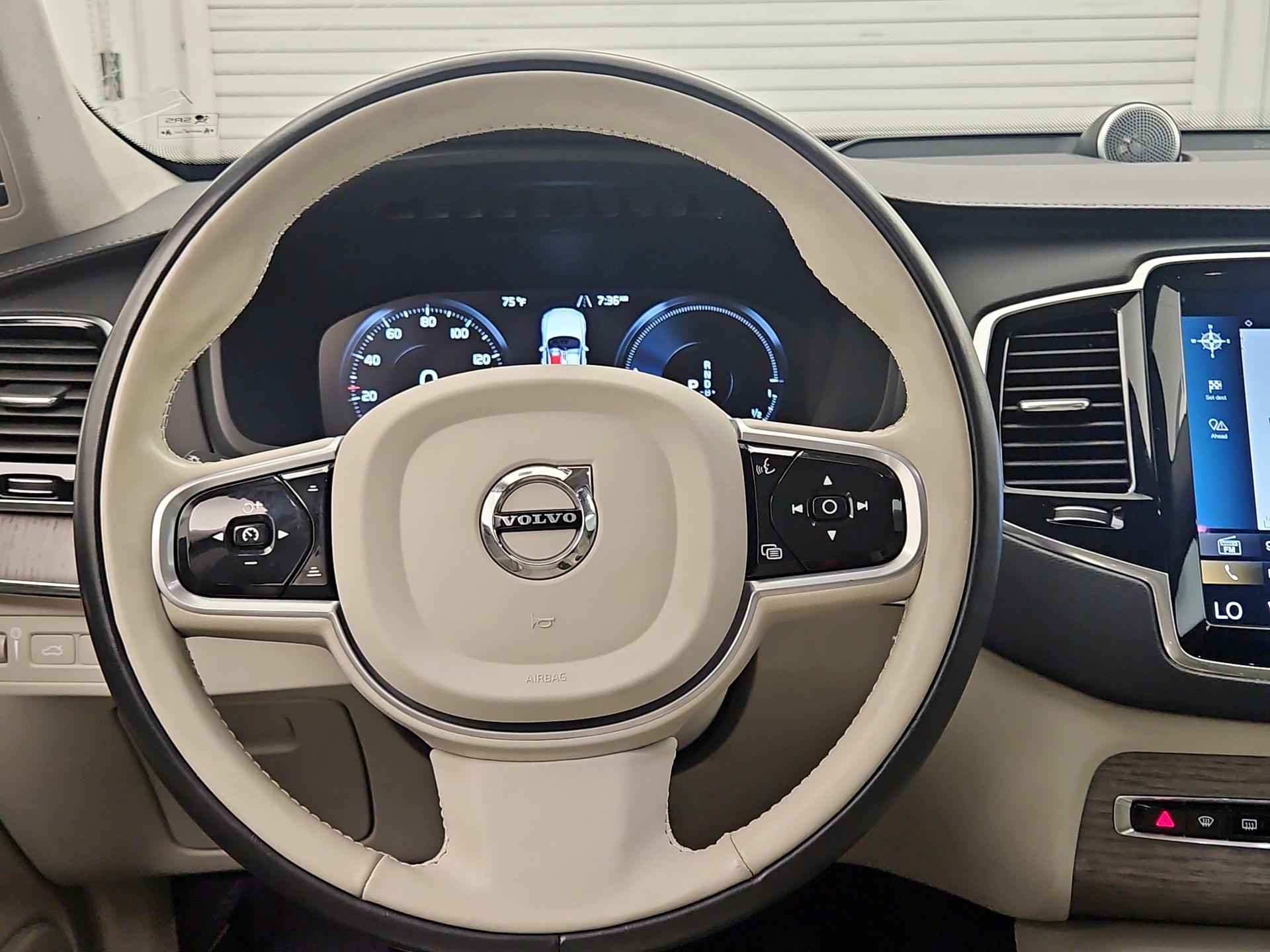 Thumbnail: 2022 Volvo XC90 - 10