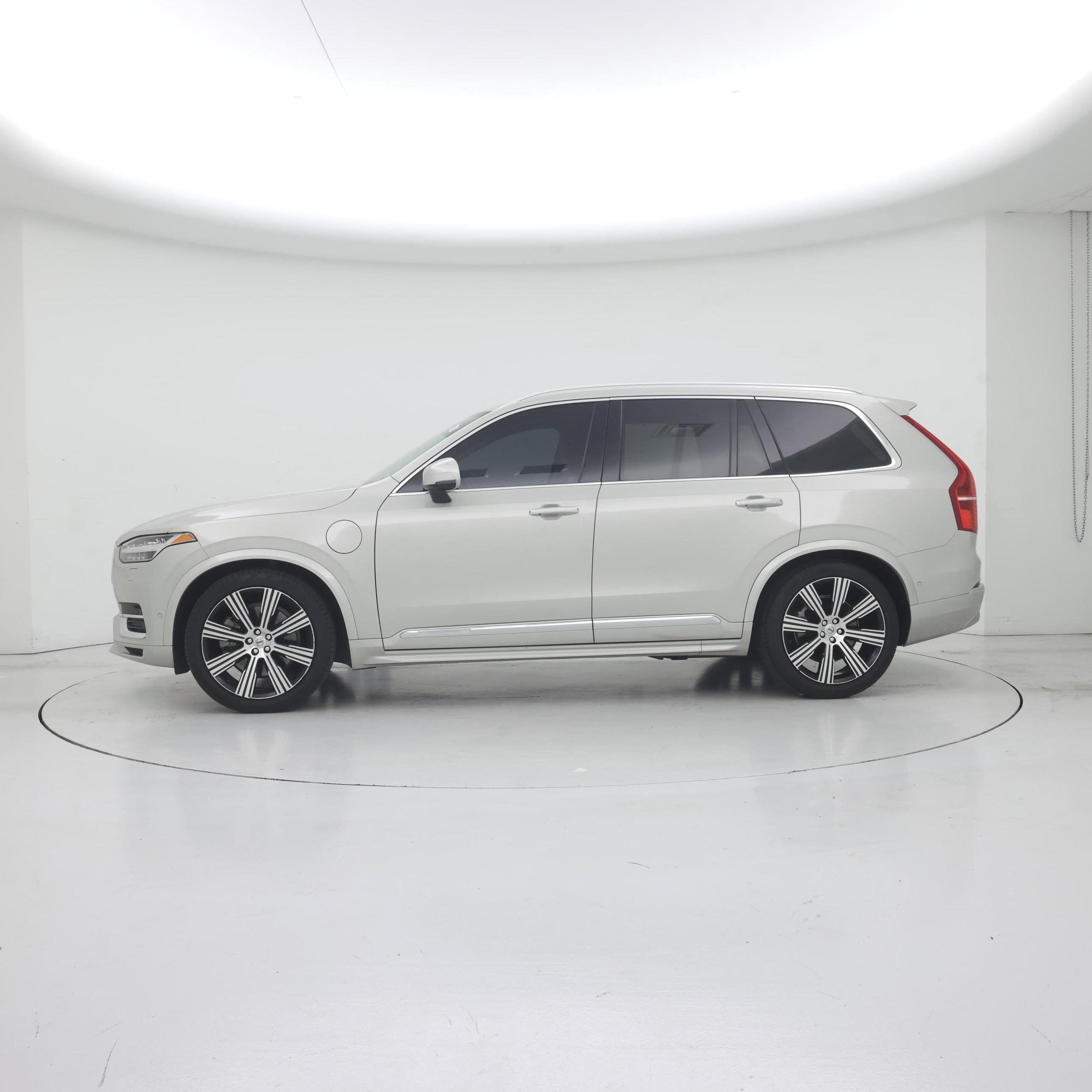 Thumbnail: 2022 Volvo XC90 - 3
