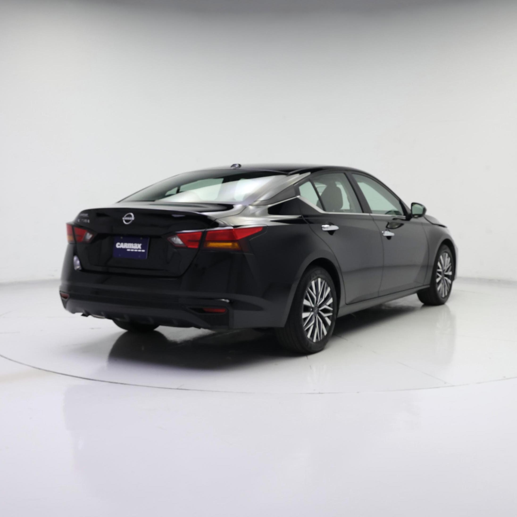 Thumbnail: 2025 Nissan Altima - 8