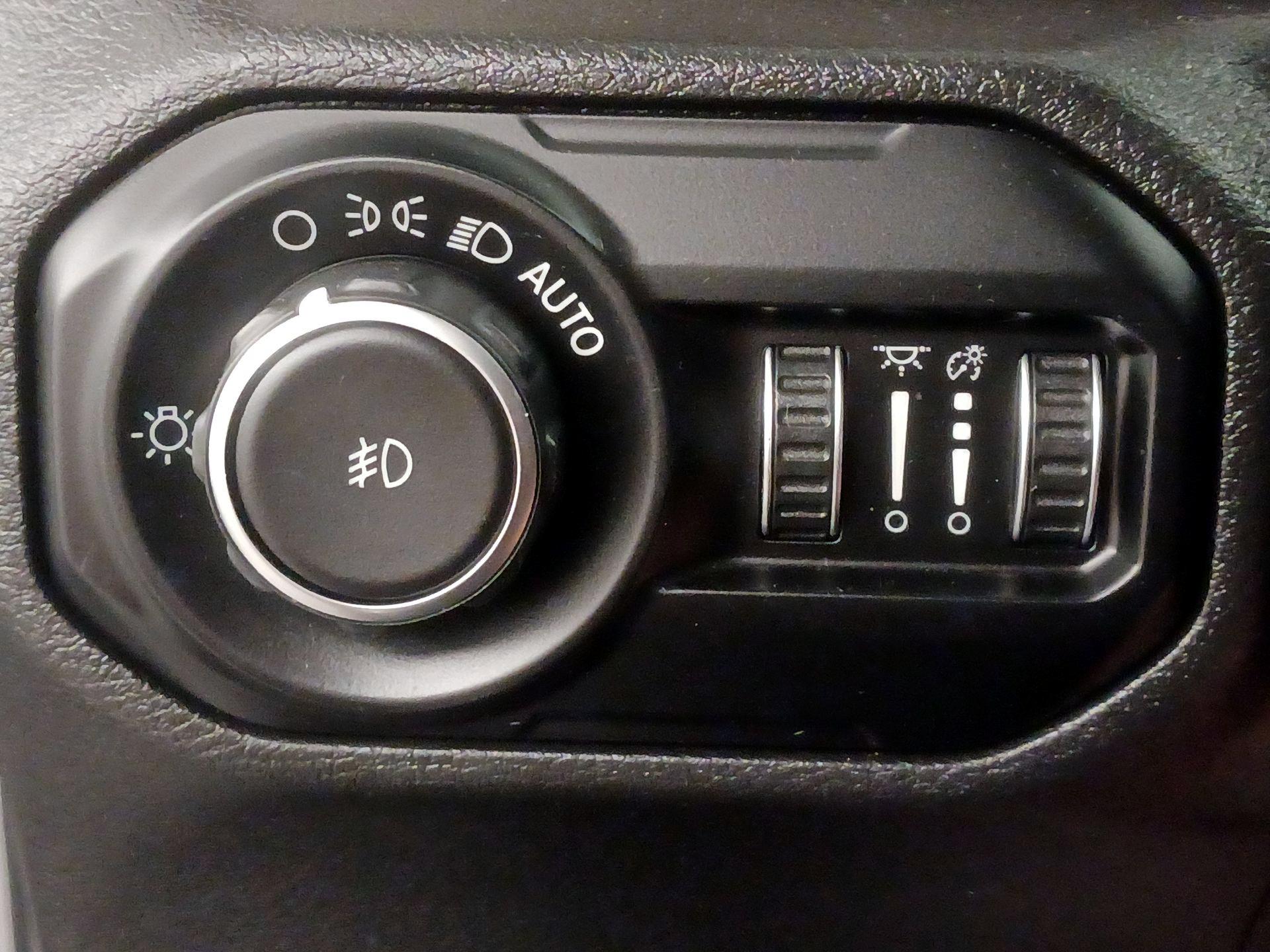 Thumbnail: 2020 Jeep Wrangler - 13