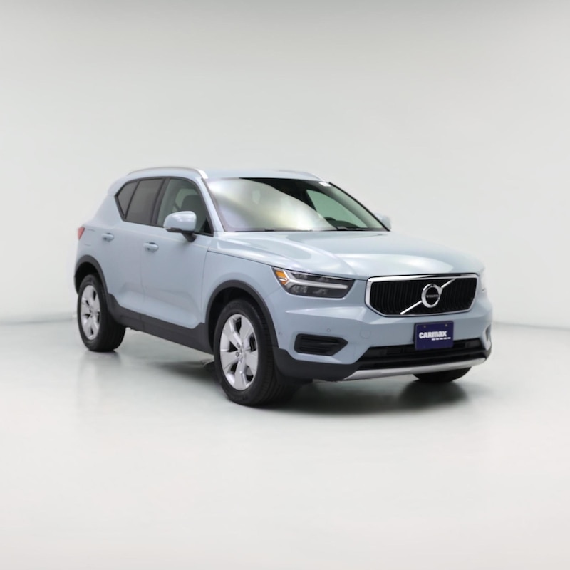 2019 Volvo XC40 T5 Momentum