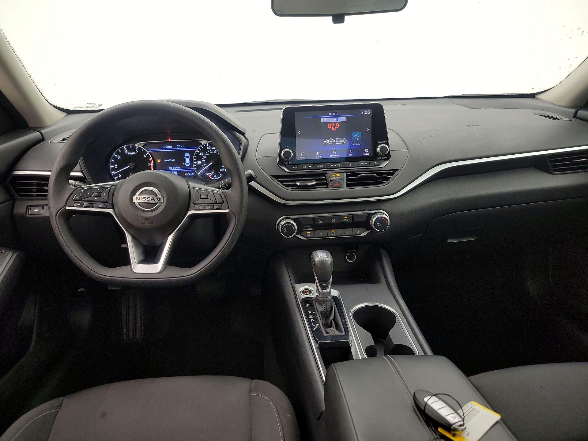 Thumbnail: 2022 Nissan Altima - 9