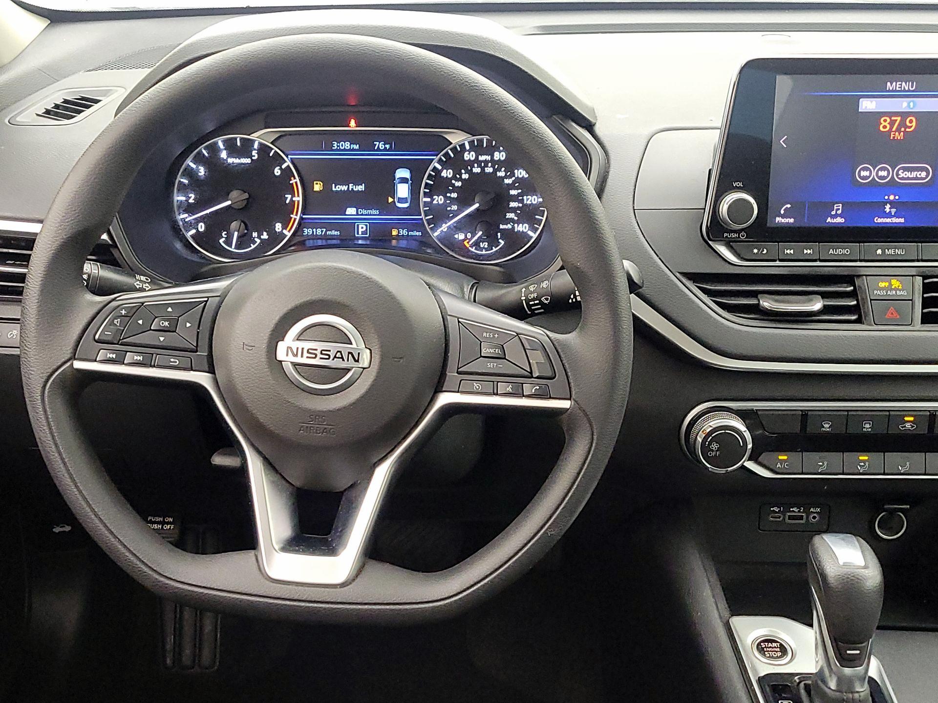 Thumbnail: 2022 Nissan Altima - 10