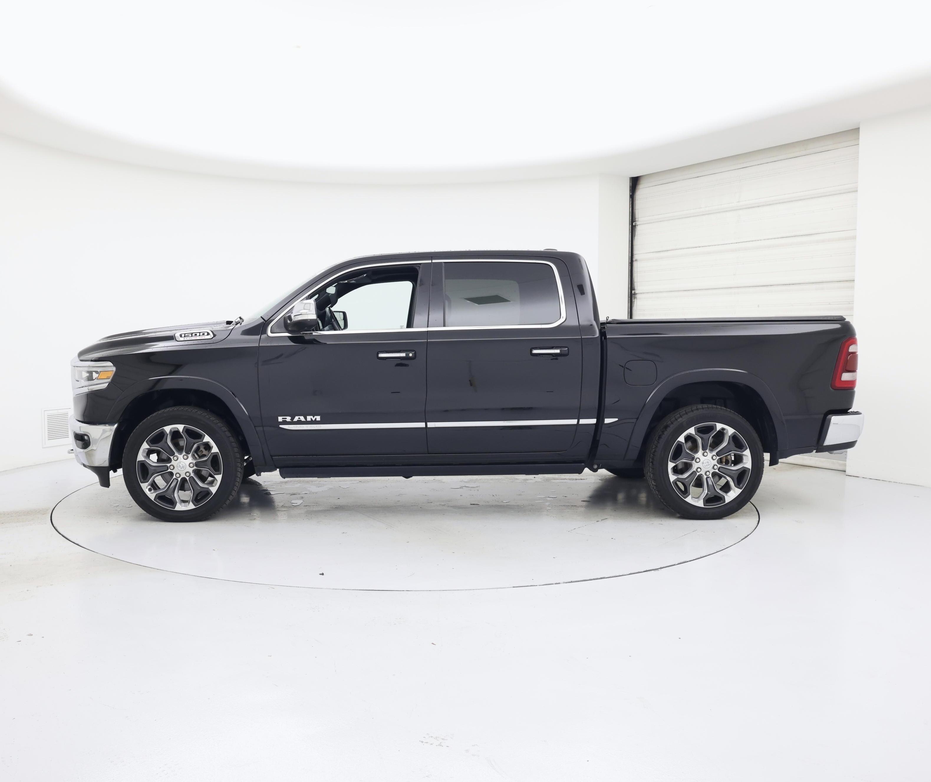 Thumbnail: 2022 RAM 1500 - 3