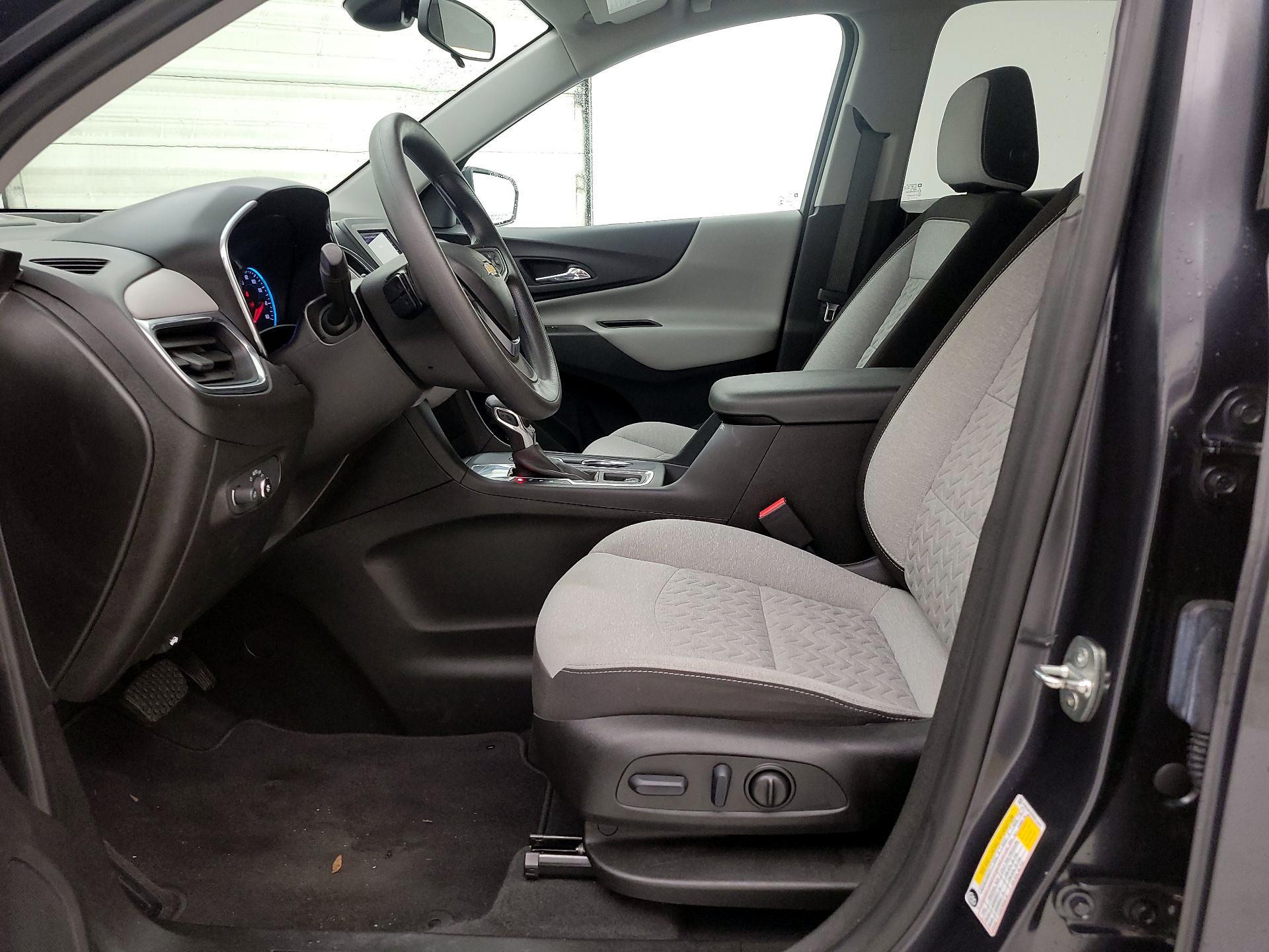 Thumbnail: 2022 Chevrolet Equinox - 11