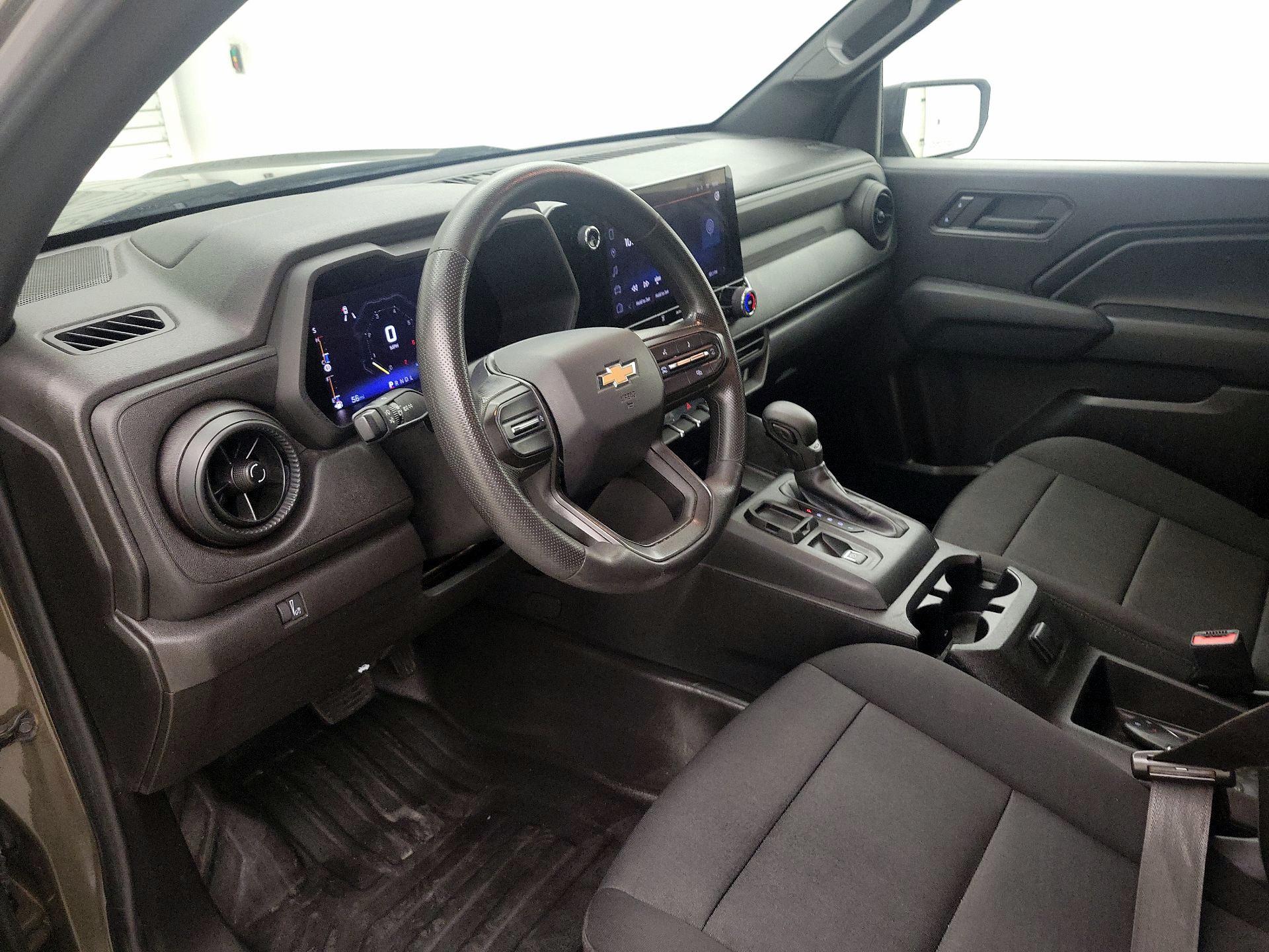 Thumbnail: 2023 Chevrolet Colorado - 11