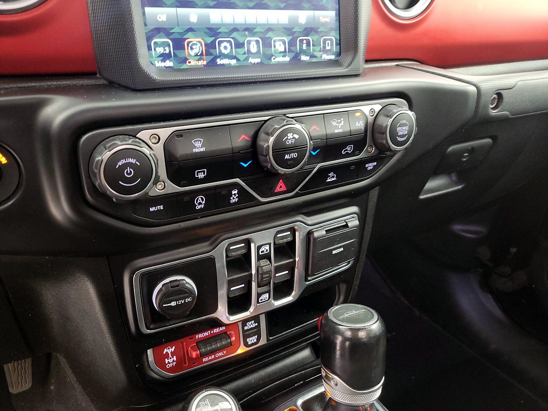 Thumbnail: 2020 Jeep Gladiator - 15
