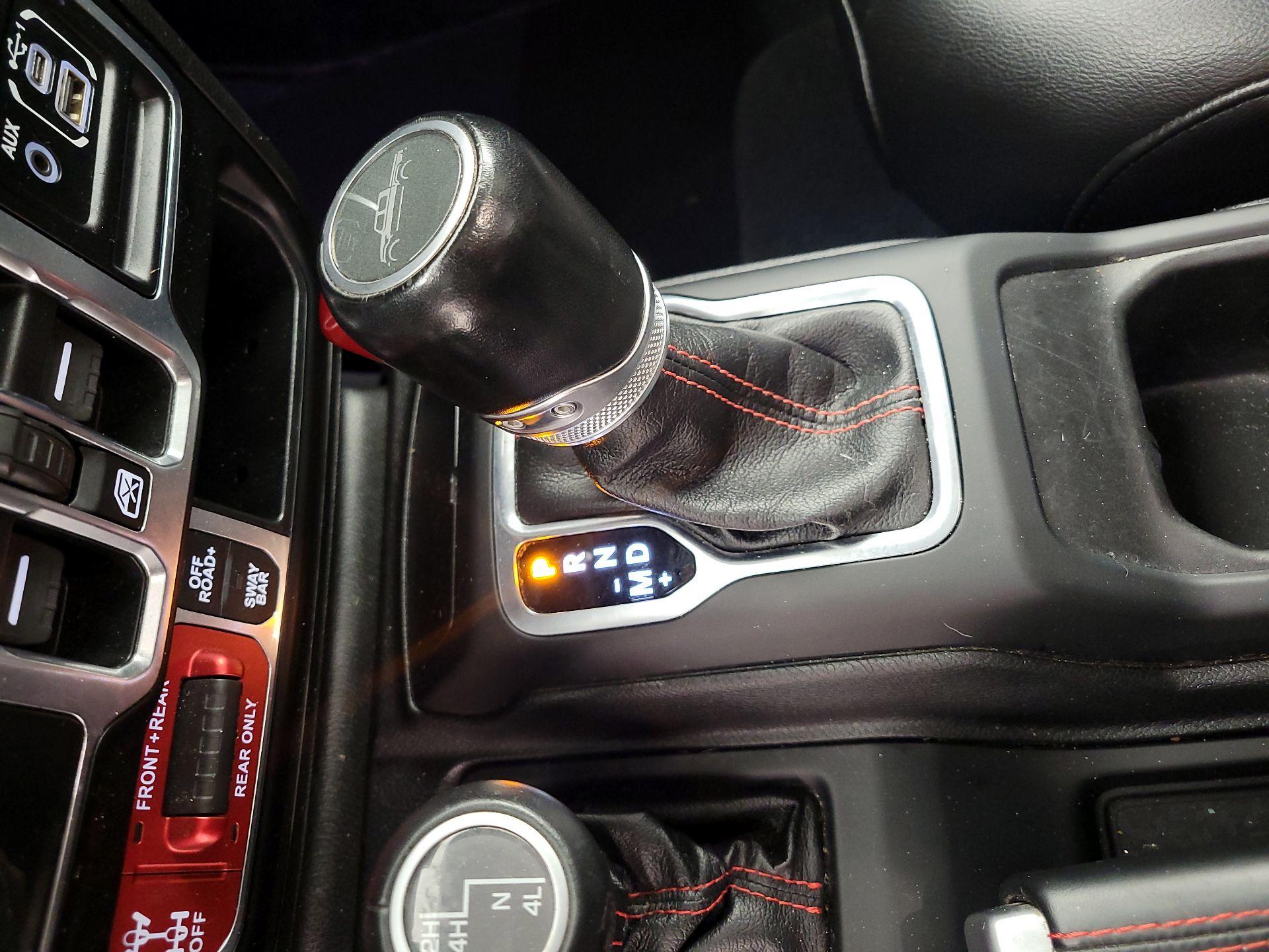 Thumbnail: 2020 Jeep Gladiator - 16