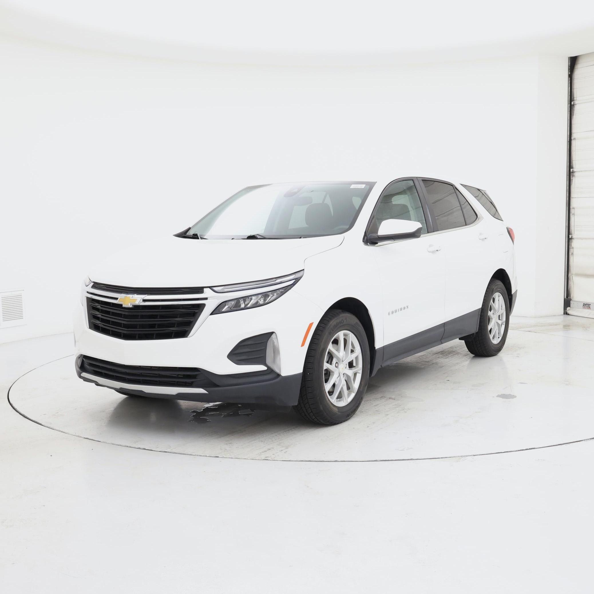 Thumbnail: 2022 Chevrolet Equinox - 4