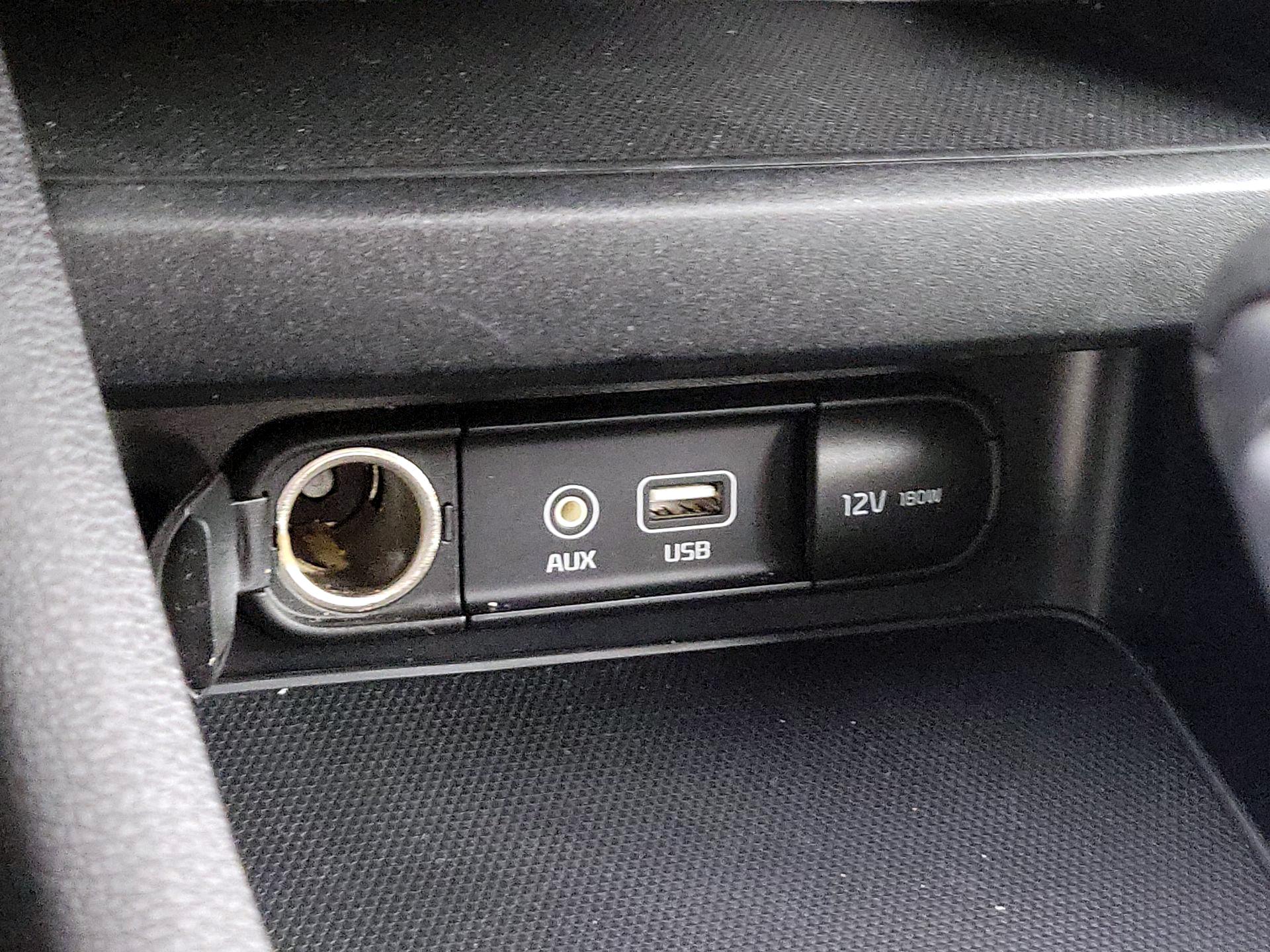 Thumbnail: 2021 Kia Forte - 18