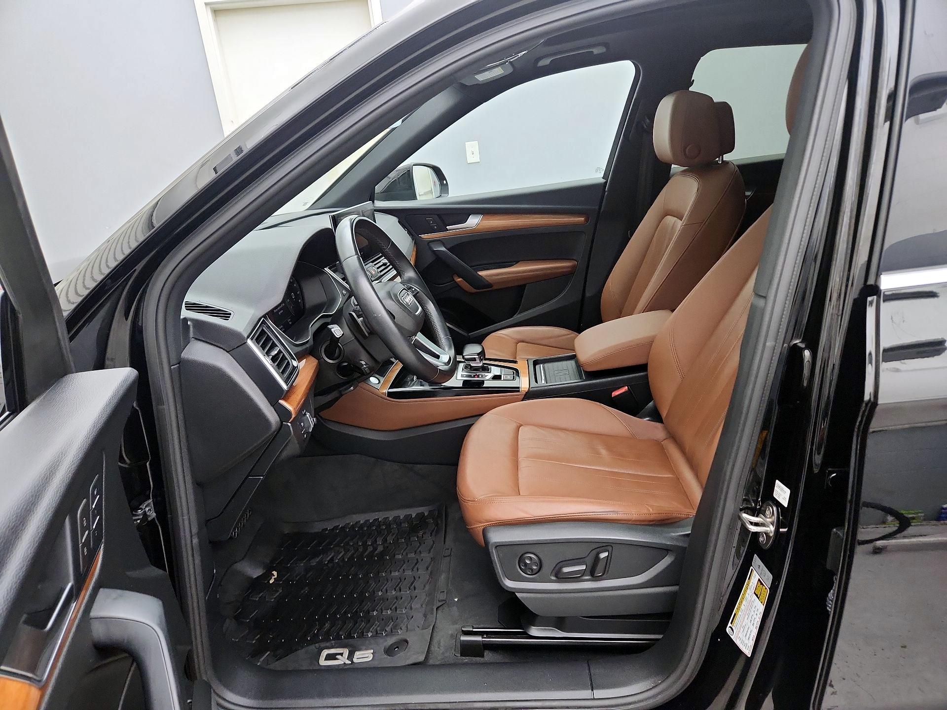 Thumbnail: 2021 Audi Q5 - 11