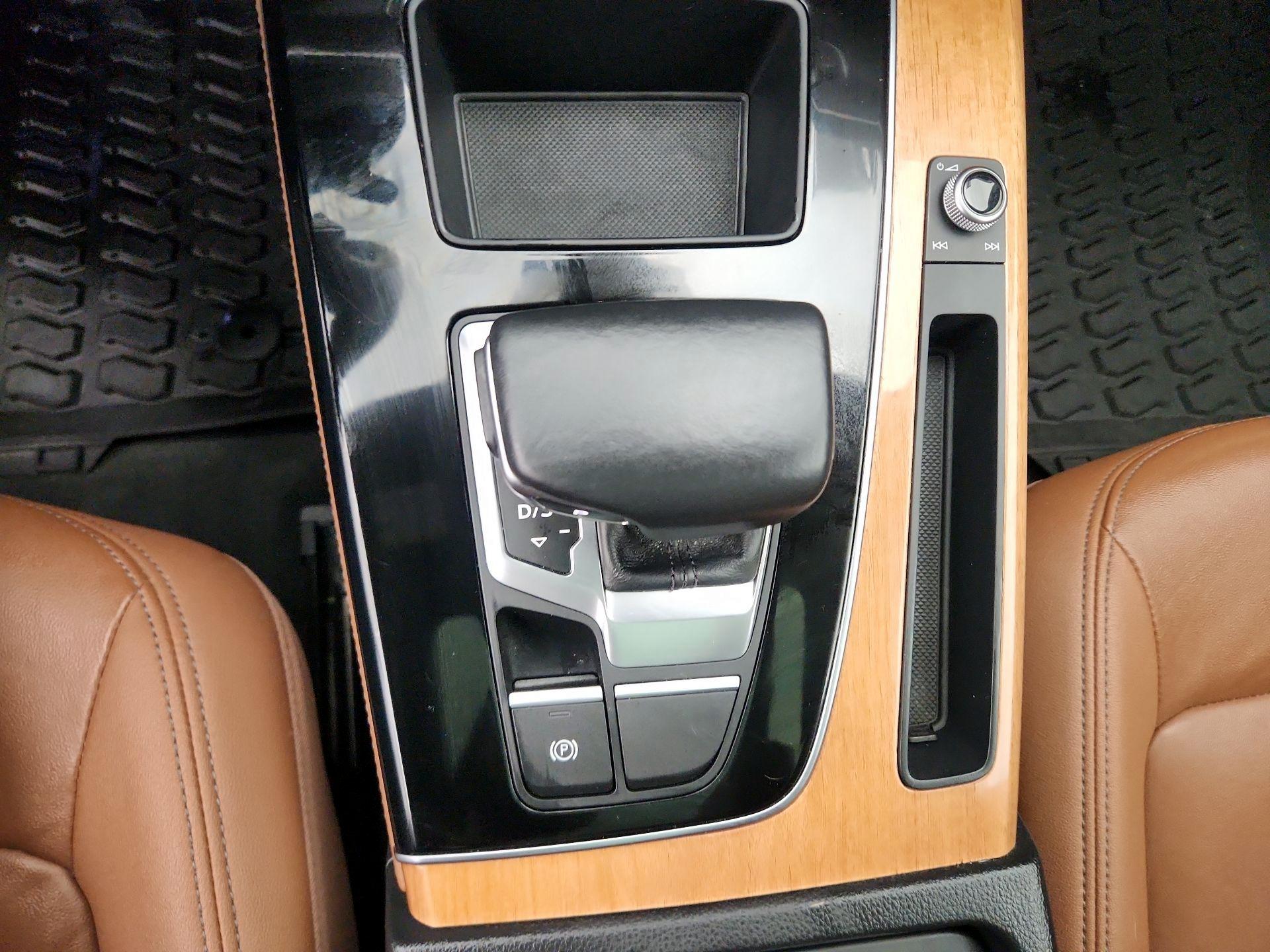 Thumbnail: 2021 Audi Q5 - 17