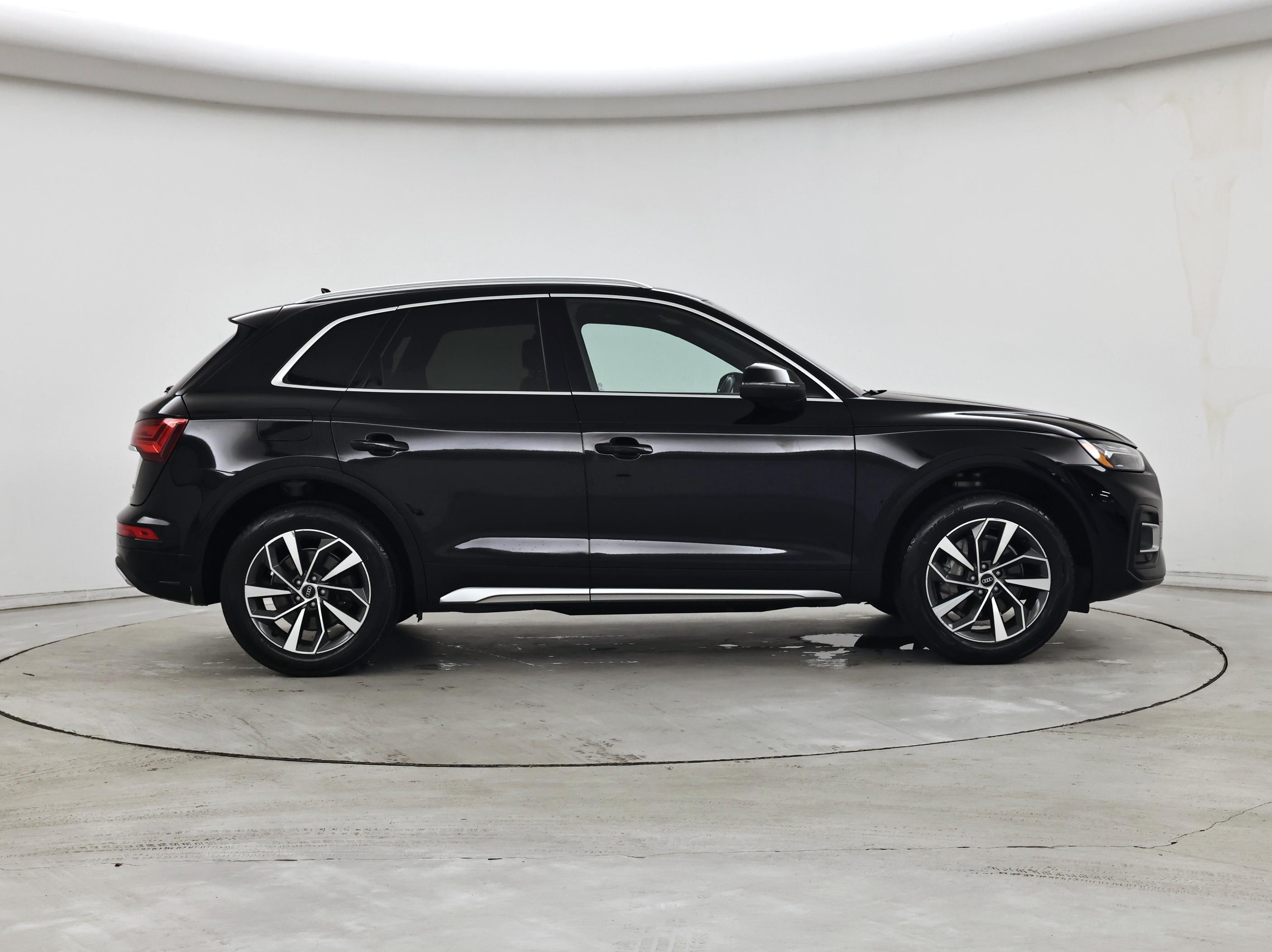 Thumbnail: 2021 Audi Q5 - 7