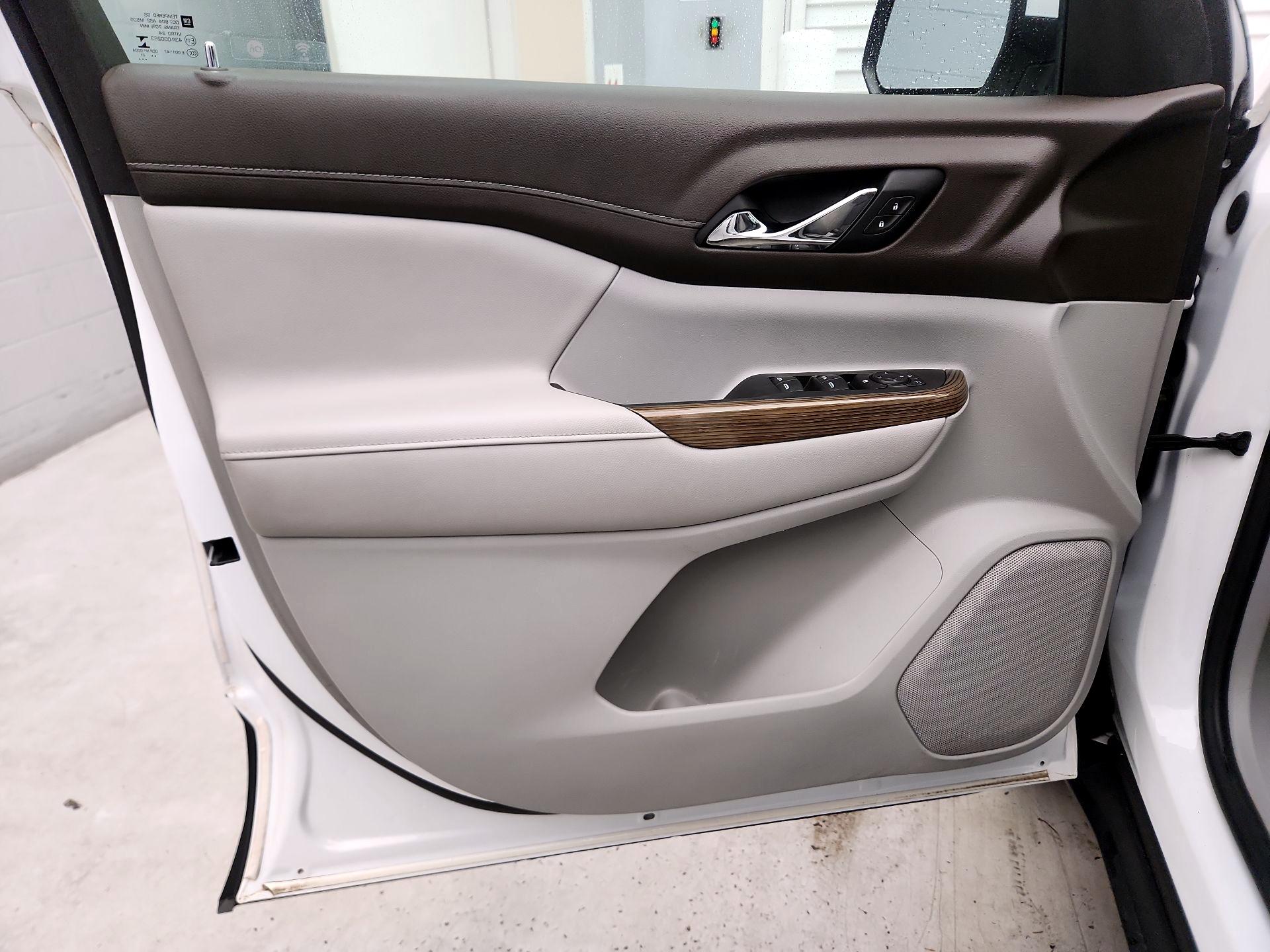 Thumbnail: 2021 GMC Acadia - 12