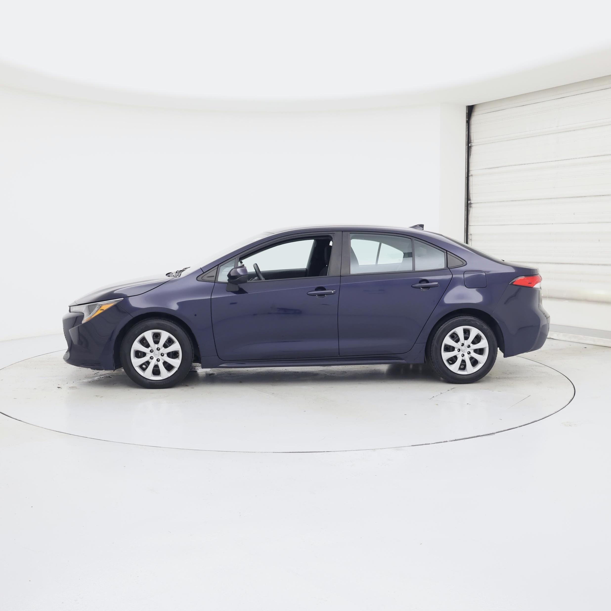 Thumbnail: 2022 Toyota Corolla - 3