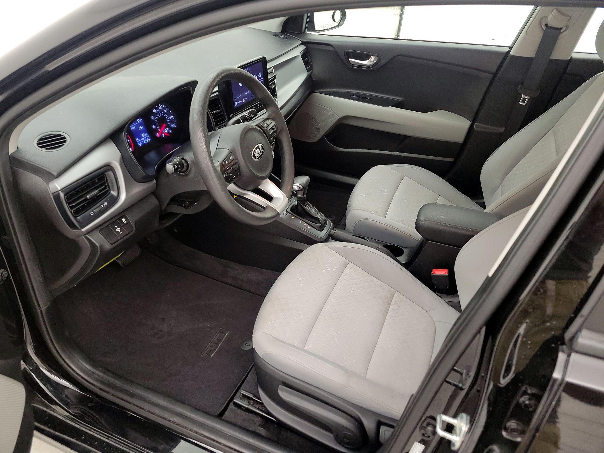 Thumbnail: 2021 Kia Rio - 11